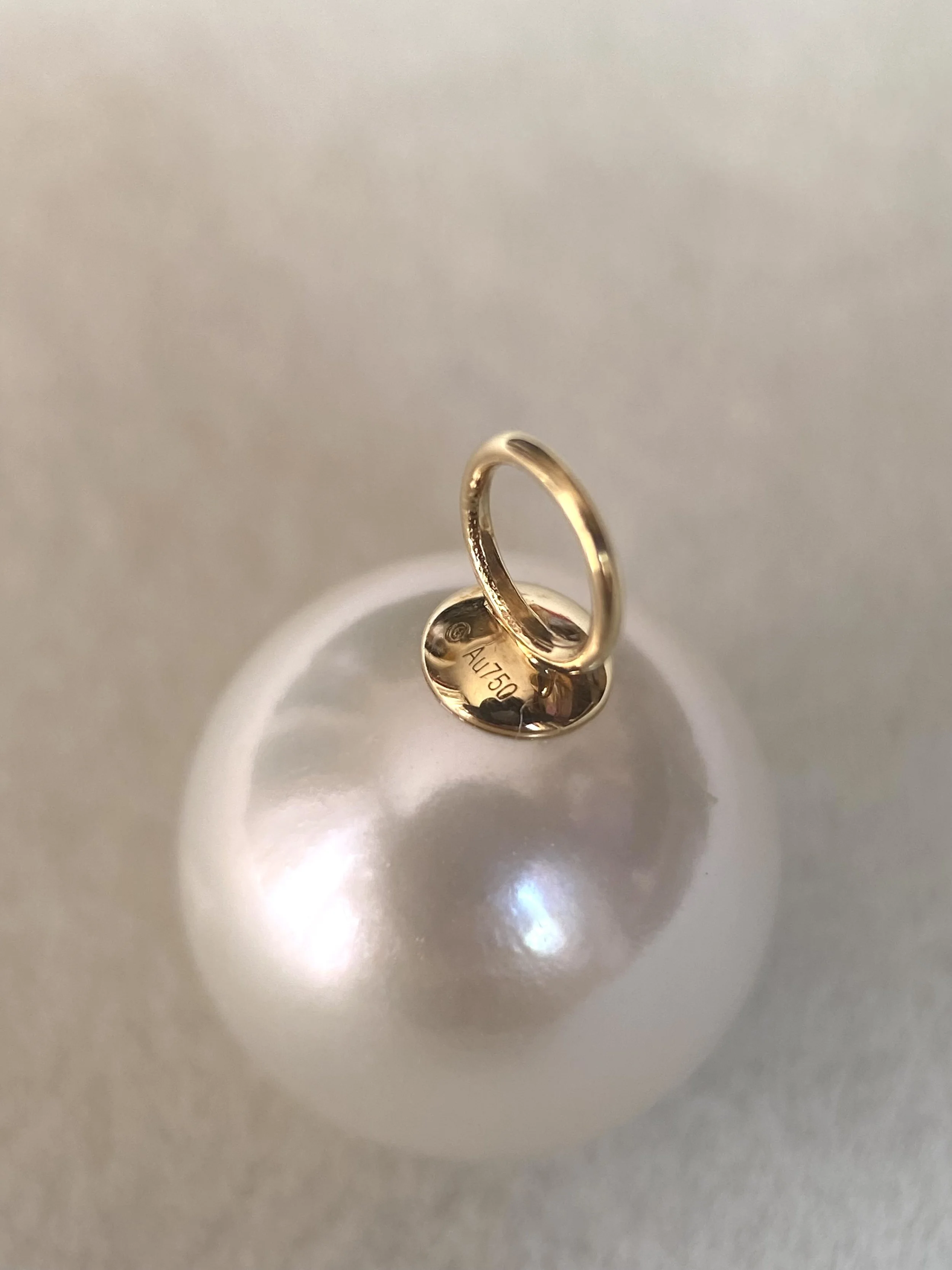 Large Premium 13.3mm Crystal White Freshwater Pearl Pendant, Solid 18K Gold Thick Minimalist Bail, Mirror Lustre – Ideal for Weddings Starlit Pearls