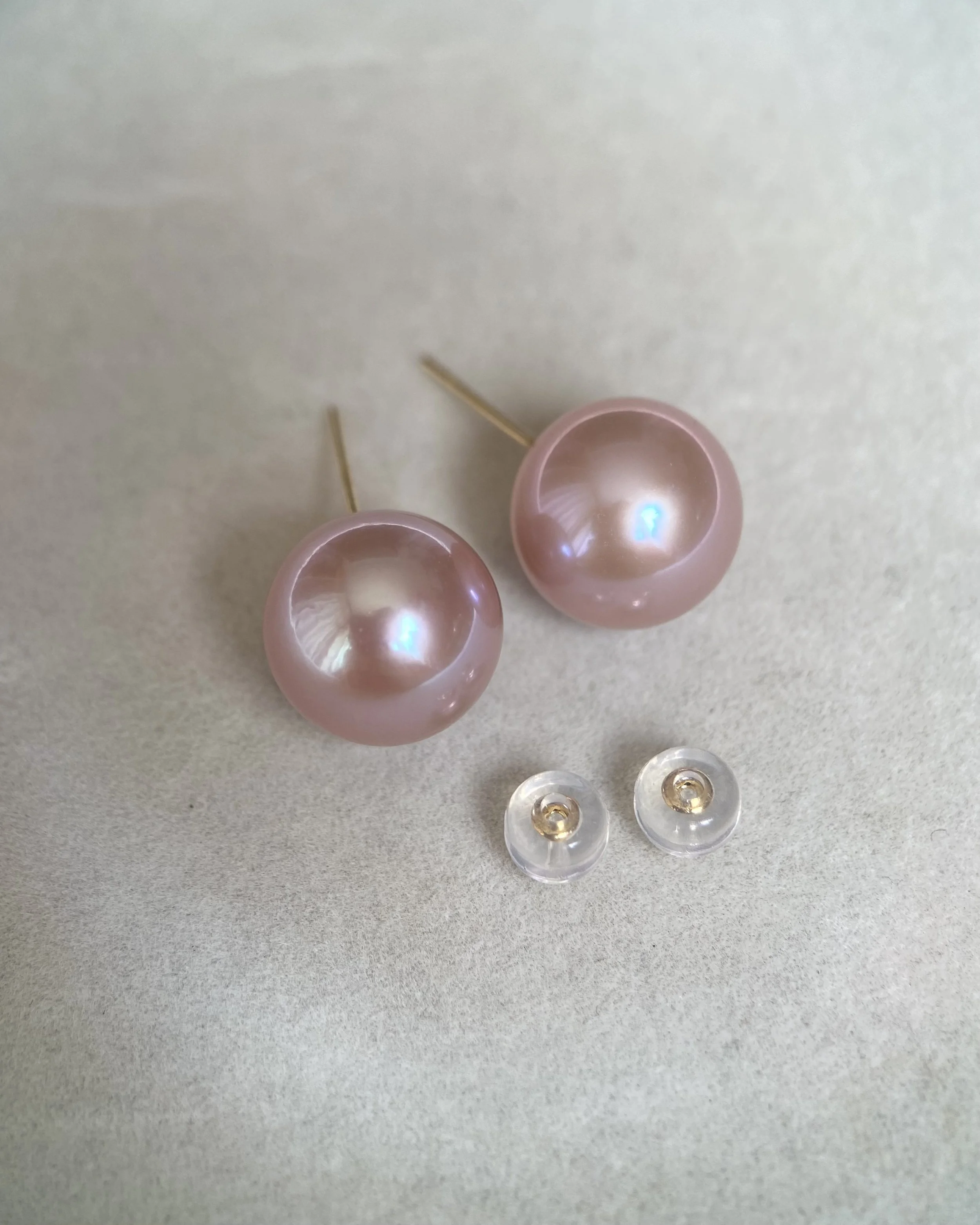 12.5–13mm Natural Dusty Rose Freshwater Pearl Stud Earrings, 18K Solid Gold Posts, Giant Round Pink Pearls, Undyed Natural Colour Starlit Pearls