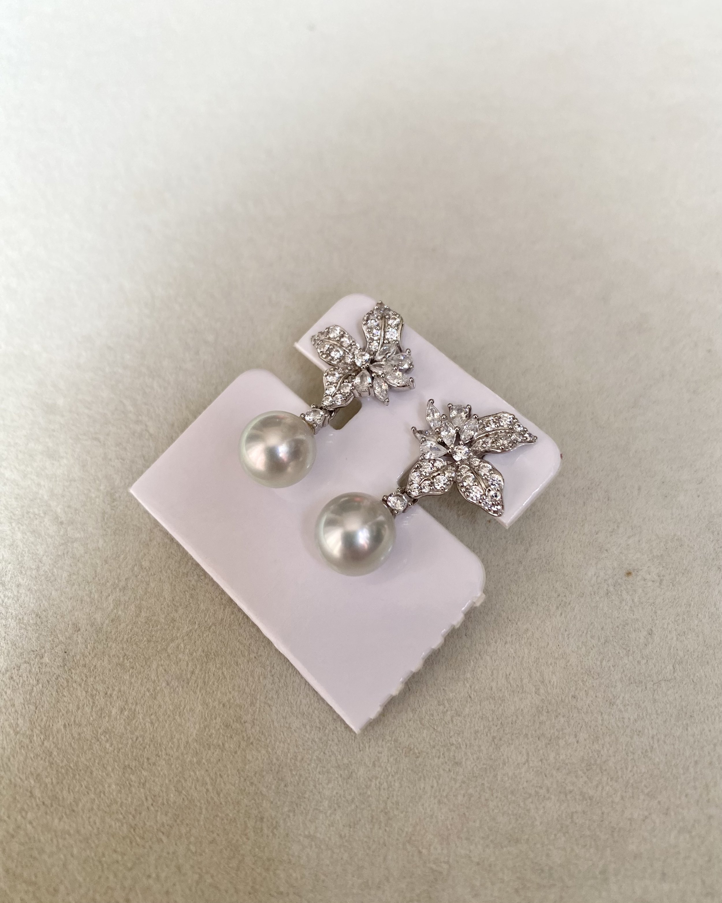 8.5-9mm Natural Silver-Grey Japanese Madama Akoya Pearl Earrings, S925 Silver Sparkling Iris Japonica Floral Design Starlit Pearls