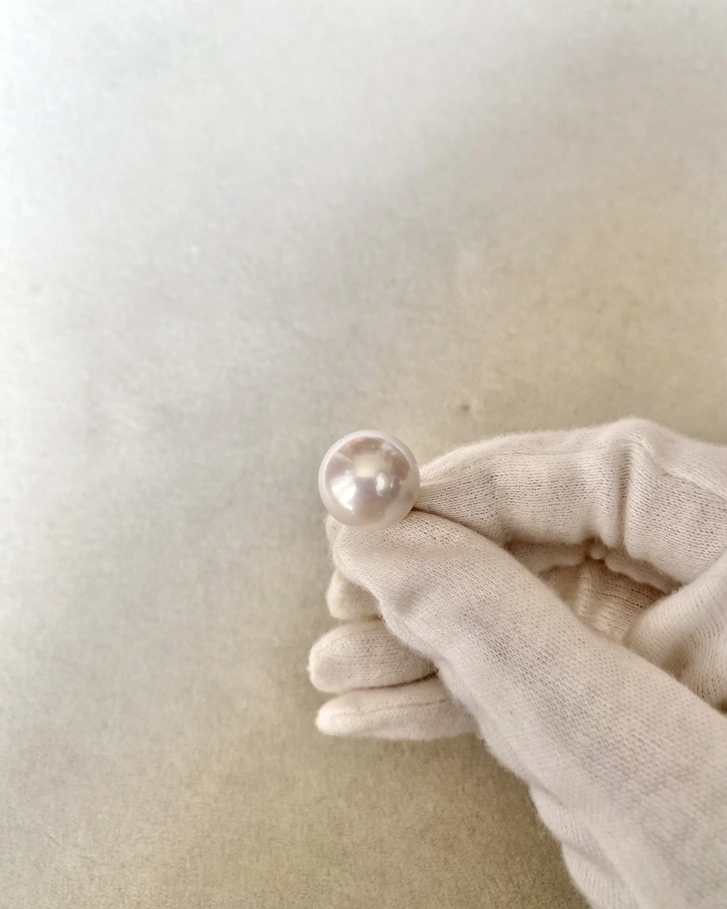 Giant Premium 14.4mm Crystal White Freshwater Pearl Pendant, Soft Pink Overtone, Solid 18K Gold Thick Bail – Ideal for Weddings Starlit Pearls