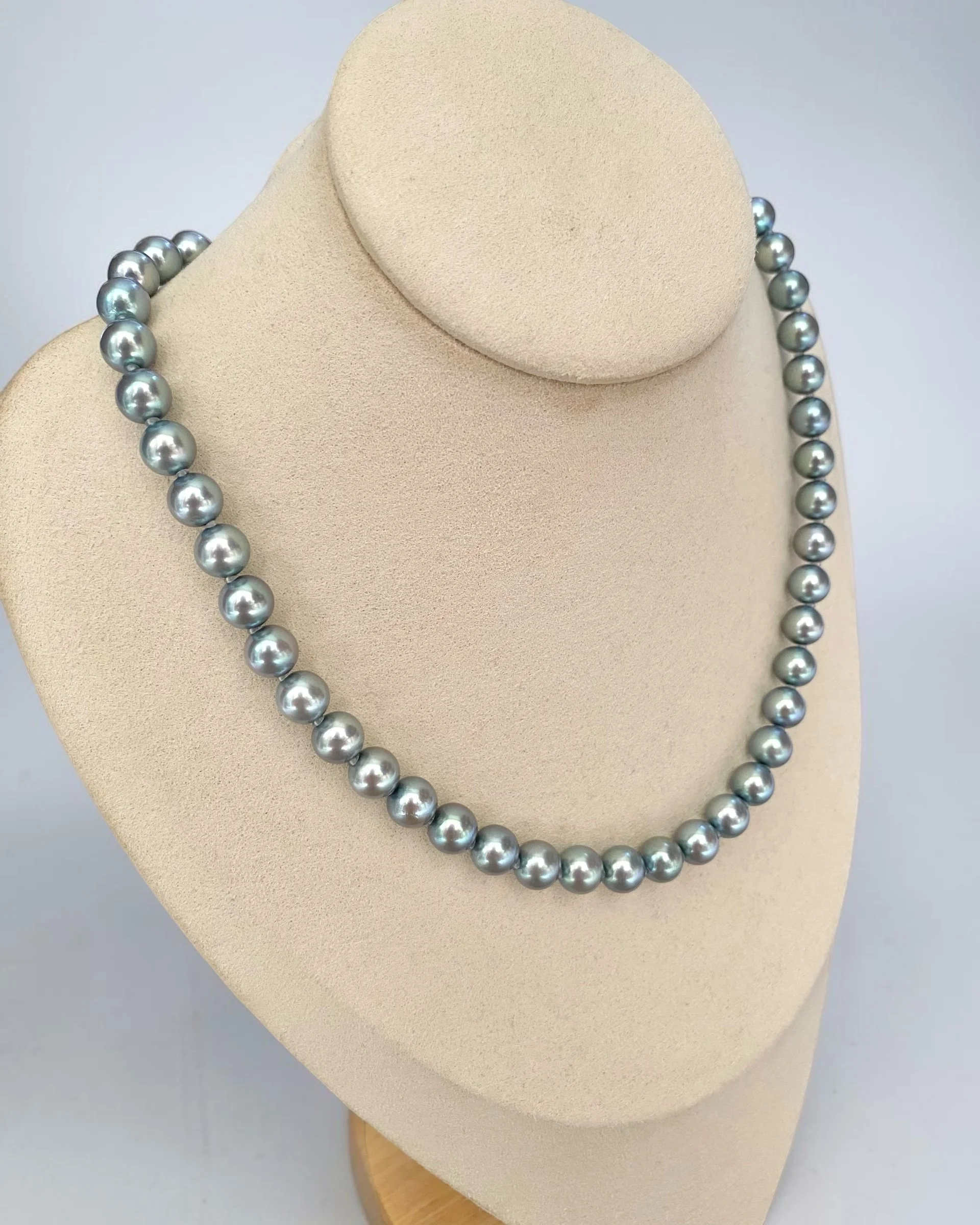 Rare Mesmerising Lagoon Blue Overtones_Japanese Silver-Blue Madama Akoya Pearl Necklace 8–9mm, Exceptional Matching, Geometric S925 Starlit Pearls
