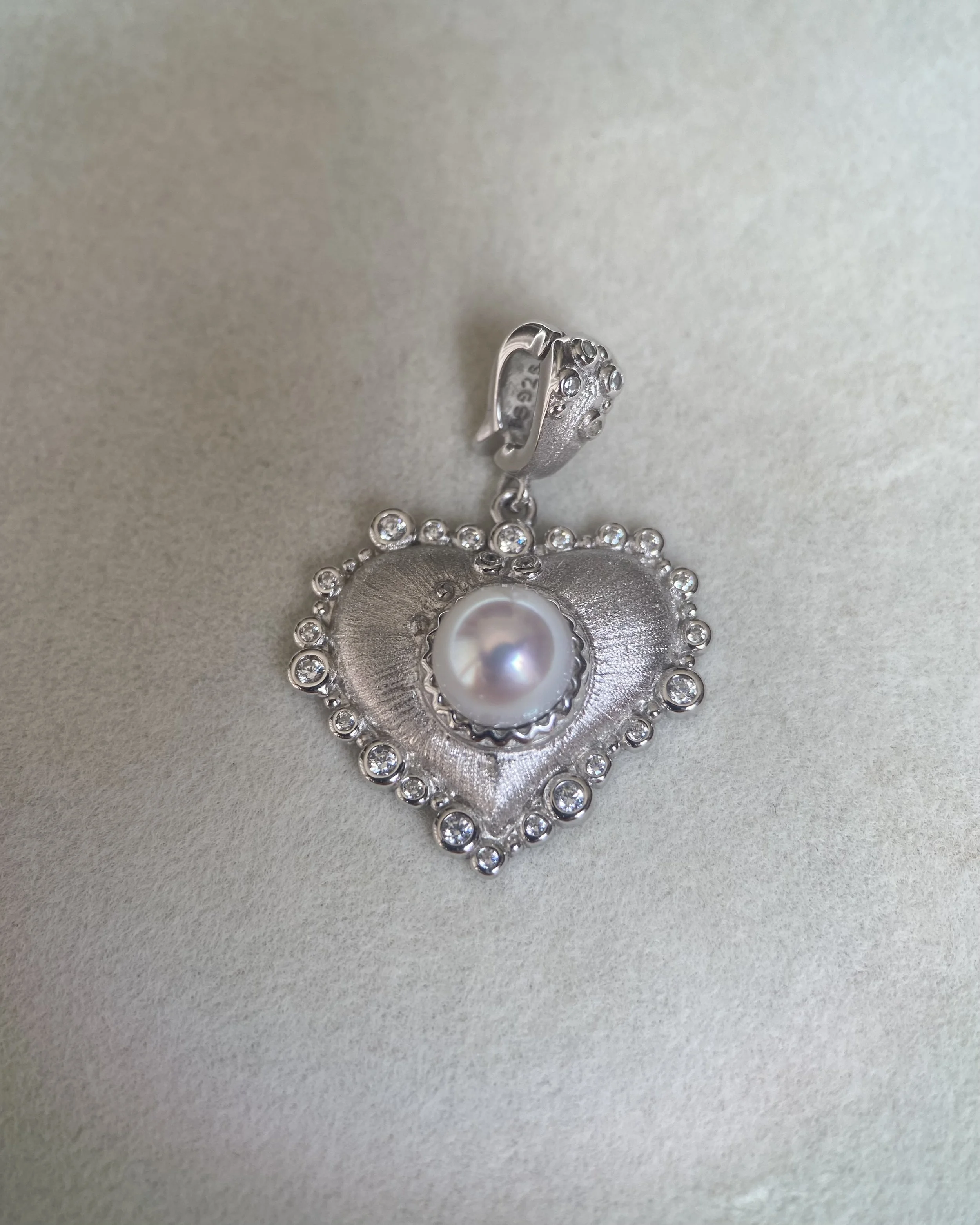 Top Gr. Japanese Specially Selected Akoya Pearl Heart Pendant, Crystal White, Rare Brushed S925 Silver Bail, Kobe Jewellery Showpiece Starlit Pearls