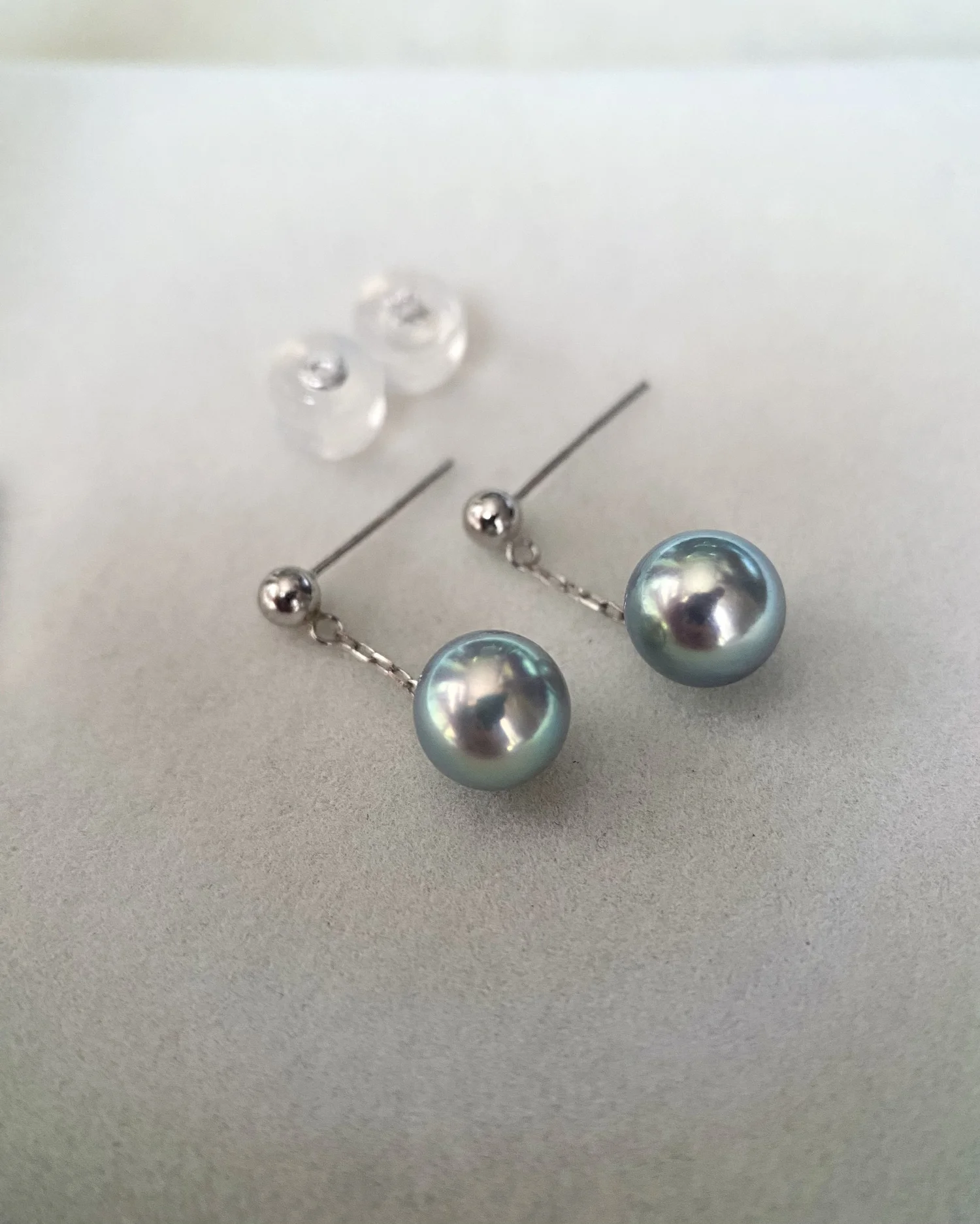 Top-Lustre Brilliant Blue Rose 7mm Japanese Silver-Grey-Blue 