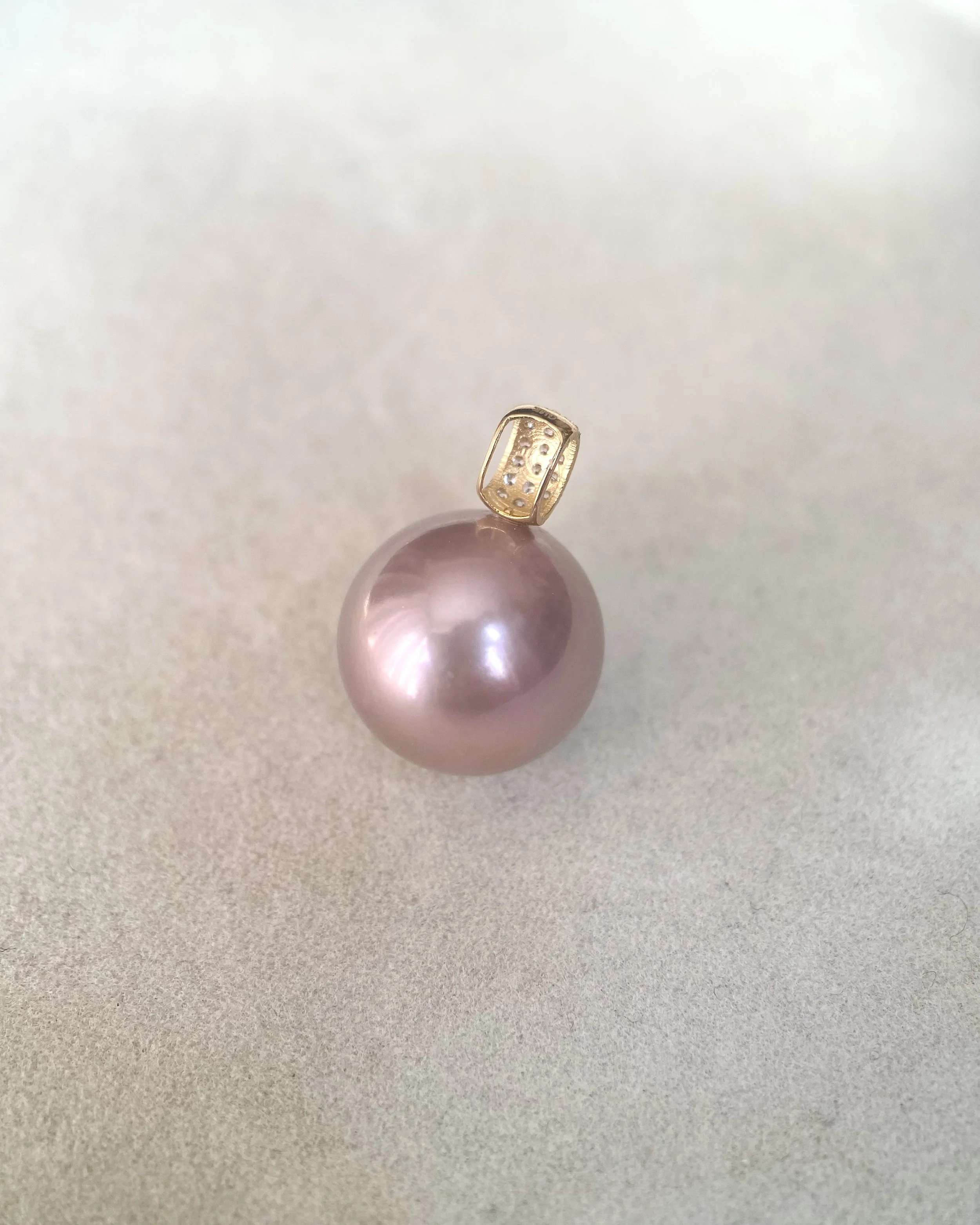 13.5mm Giant Antique Fuchsia Freshwater Pearl Pendant, Heavy 18K Solid Gold Pavé Bail, Mirror-Lustre, Round Statement Purple Pearl Starlit Pearls
