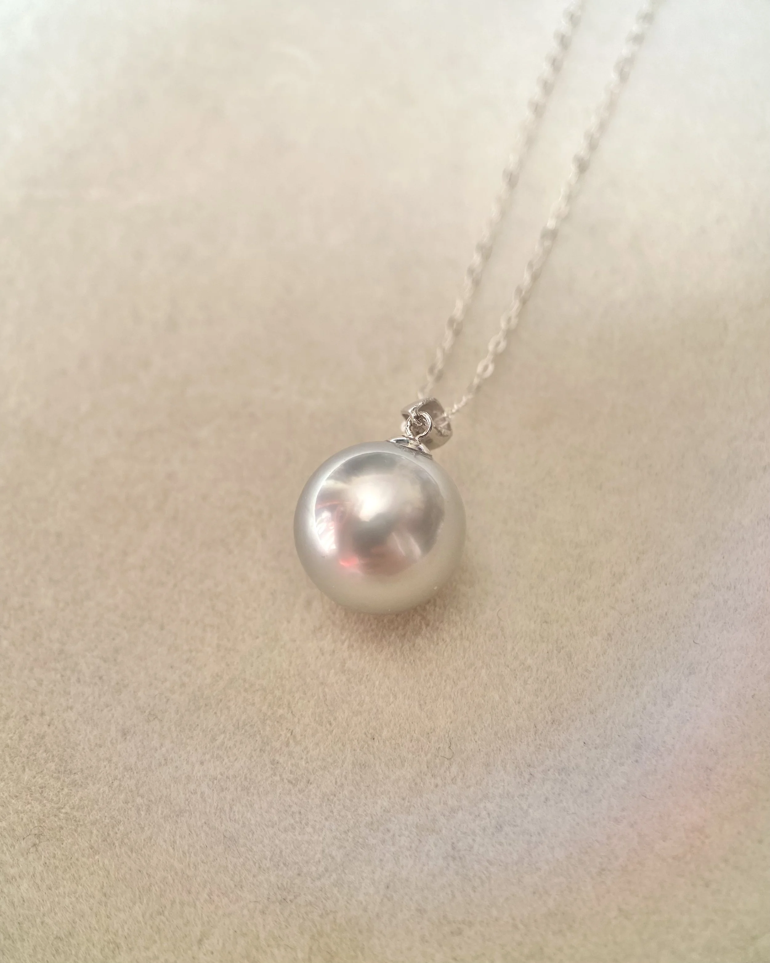 Rare Platinum Grey Tahitian South Sea Pearl Pendant 11.5mm, Crystal Mirror Lustre, Solid 18K White Gold Thick Bail, Minimalist Luxury Starlit Pearls