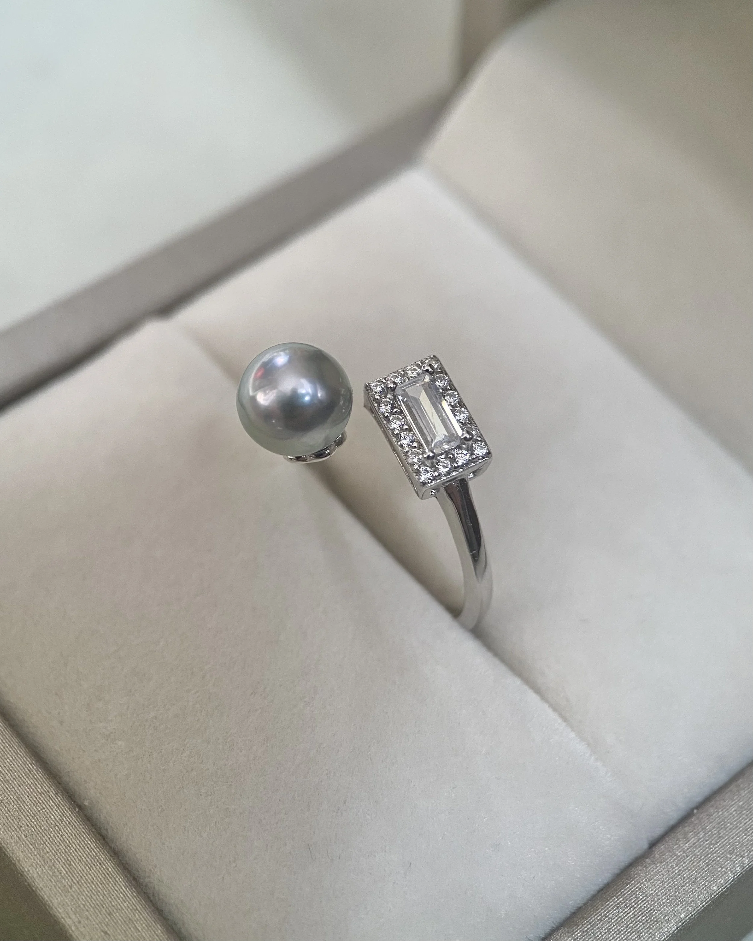 Japanese Natural Silver-Grey Madama Akoya Pearl Ring 7mm, Mirror Lustre, Minimalist Contemporary Open Design, S925 Silver_Baguette CZ Starlit Pearls