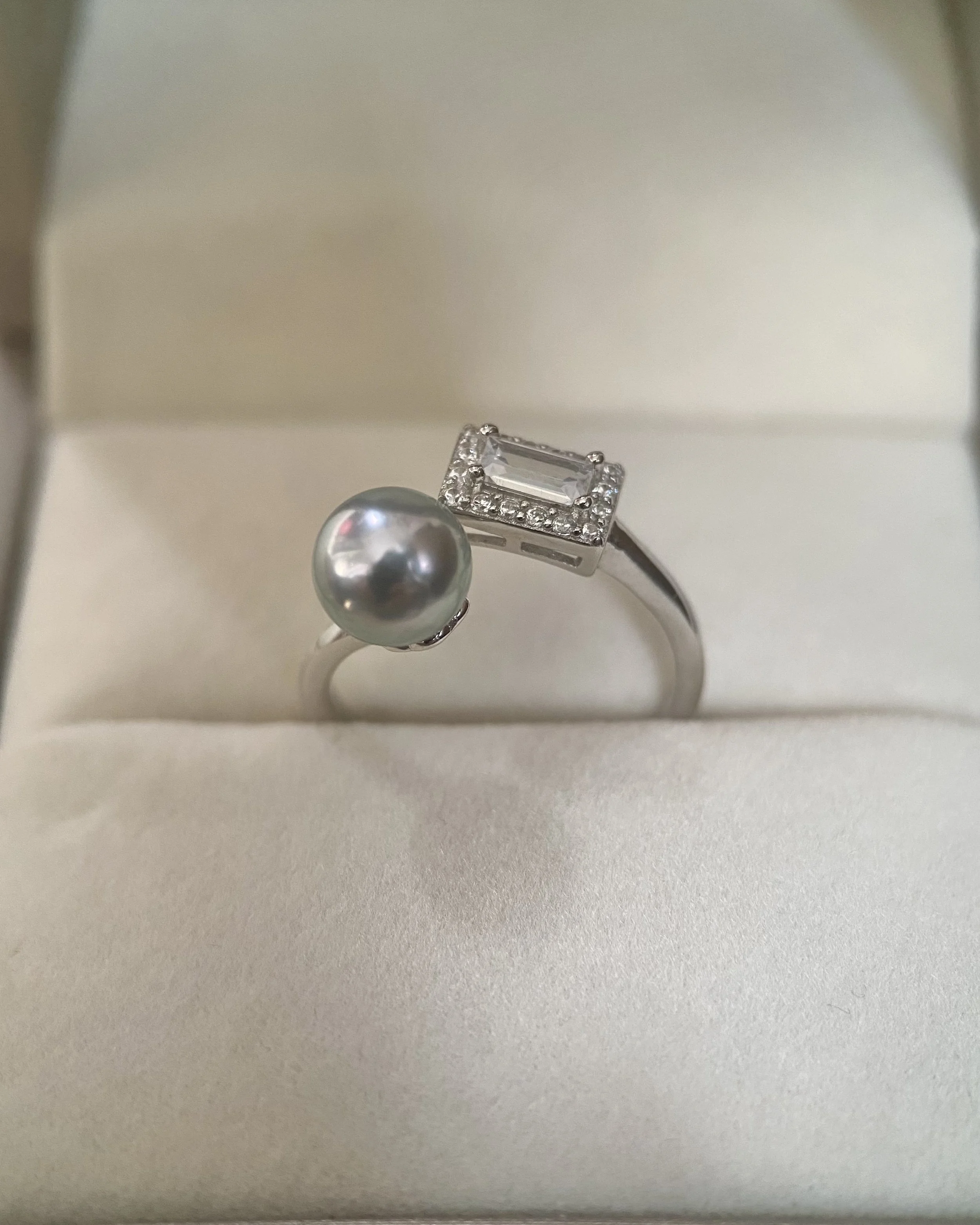 Japanese Natural Silver-Grey Madama Akoya Pearl Ring 7mm, Mirror Lustre, Minimalist Contemporary Open Design, S925 Silver_Baguette CZ Starlit Pearls