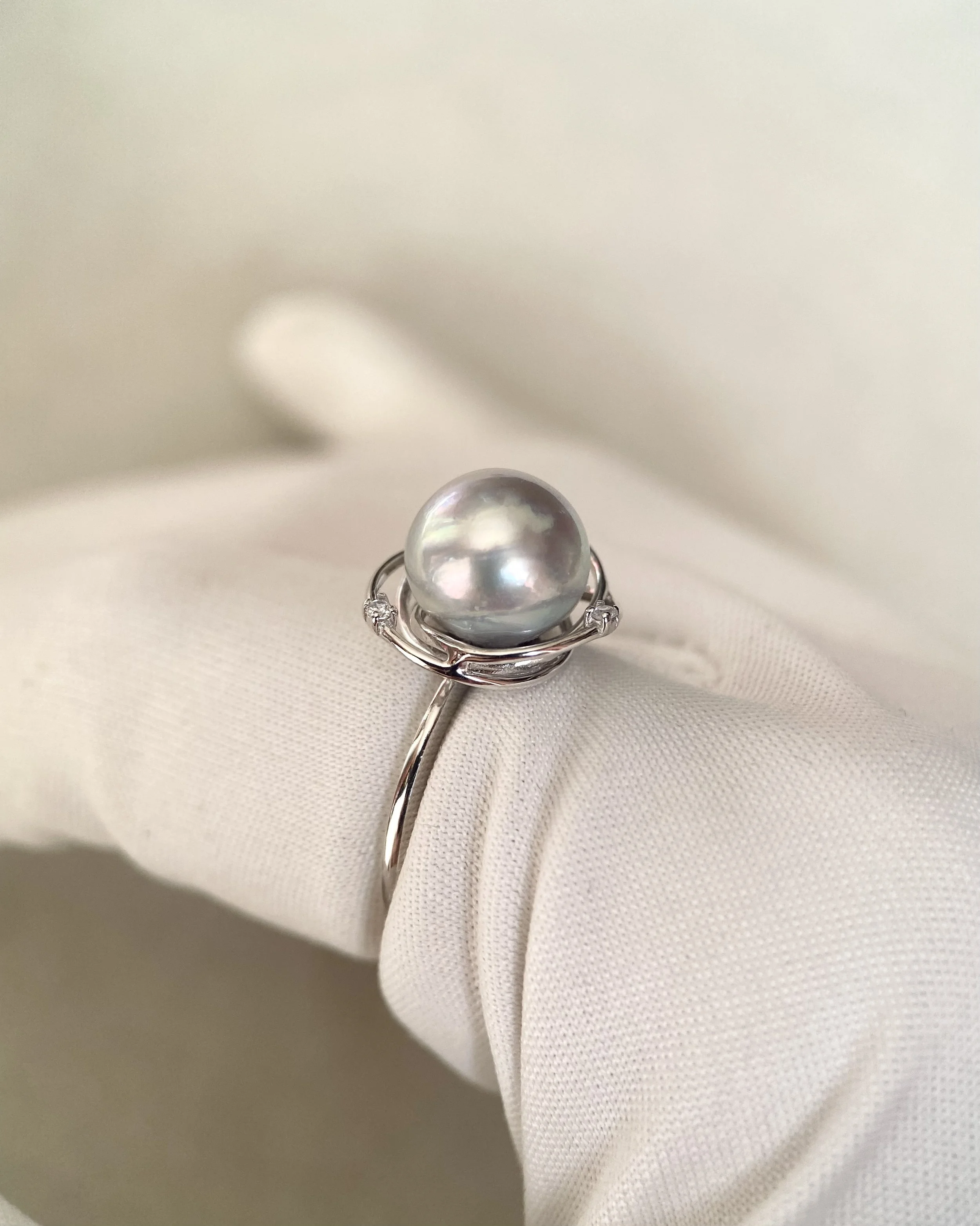 Giant 9.2mm Natural Crystal Silver-Grey Japanese Madama Akoya Pearl Ring, Rainbow Overtones, Celestial Orbit-Inspired S925 Silver Starlit Pearls