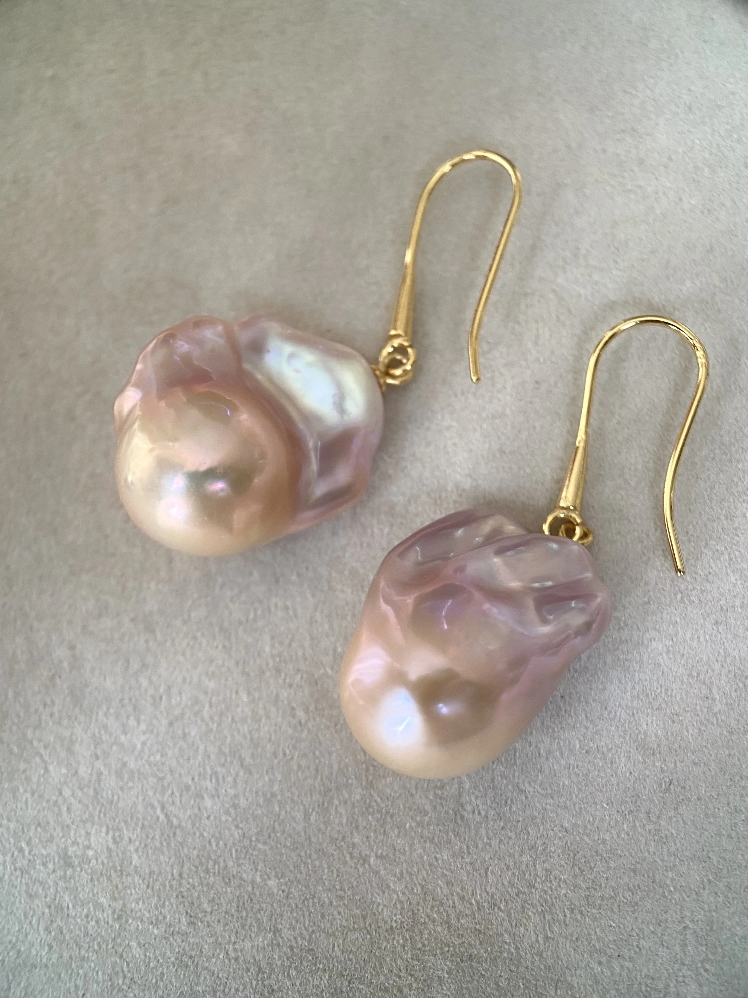 Giant 22mm Natural Pastel-Ombre Baroque Freshwater Pearl Hook Earrings, Pink Sunset Iridescence, Minimalist S925 Silver, Chubby Shape Starlit Pearls