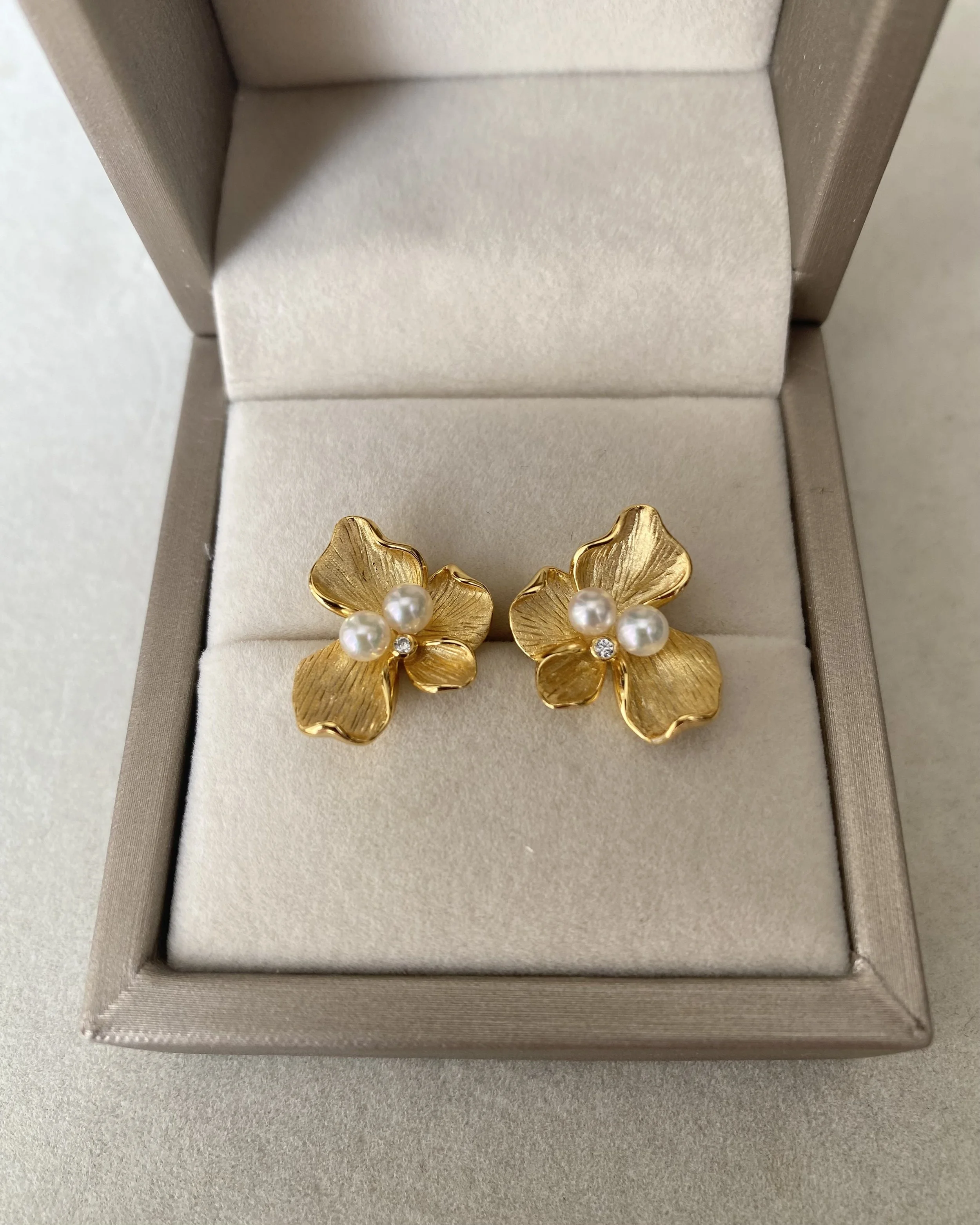Top-Gr White Japanese Sairindama Akoya Pearl Floral Earrings, Sculptural S925 Silver Petals with Satin-Brushed Texture_CZ, Show Piece Starlit Pearls