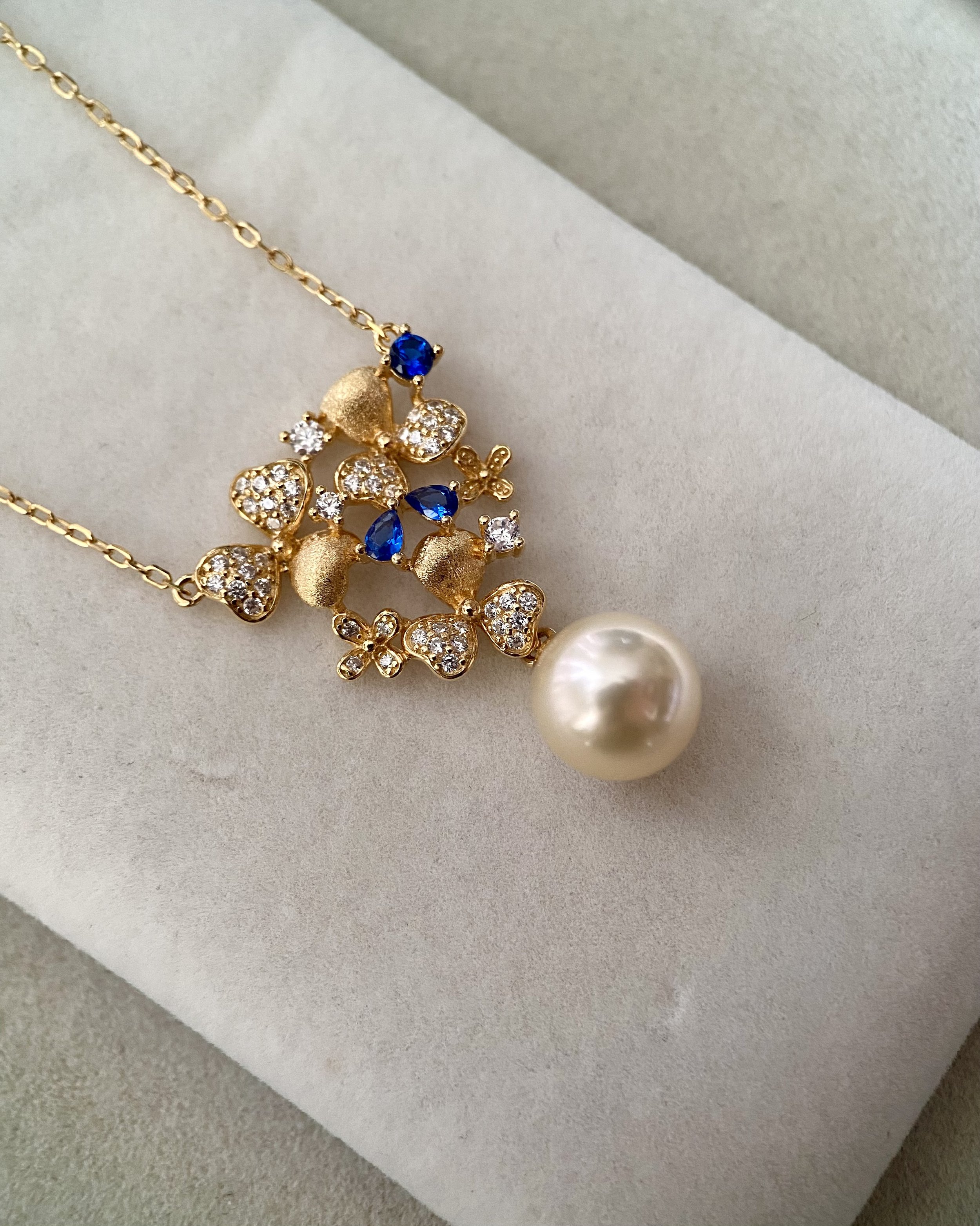 9mm Japanese 'Golden Dawn' Akoya Creamy Gold Pearl Pendant Necklace, S925 Lucky Clover Bouquet Design, Japan Jewellery Exhibition Piece Starlit Pearls