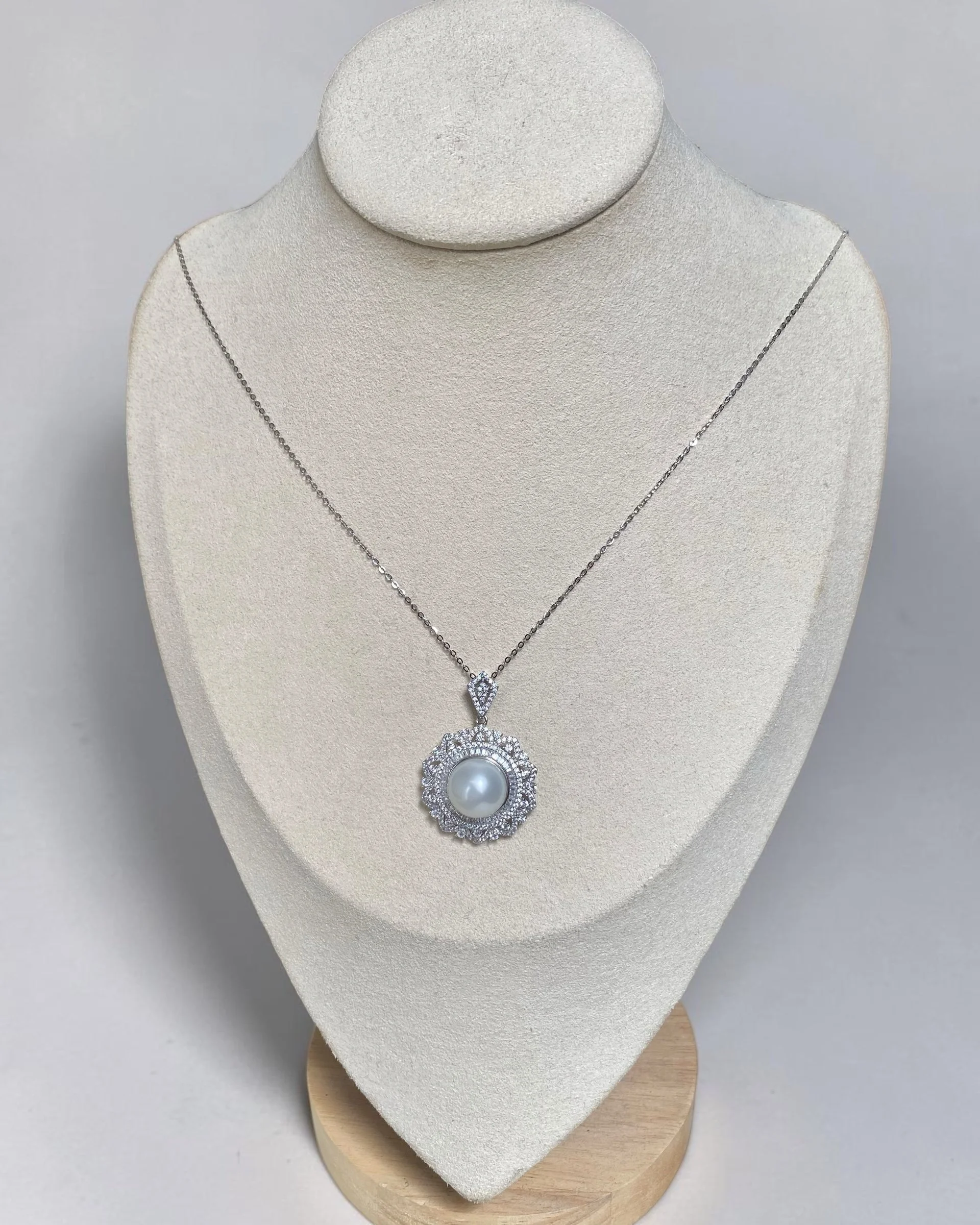 12.5–13mm White Australian South Sea Pearl Pendant, Court-Inspired Sparkling Pavé Halo Design in Italian-Made S925 Silver, Wedding Starlit Pearls