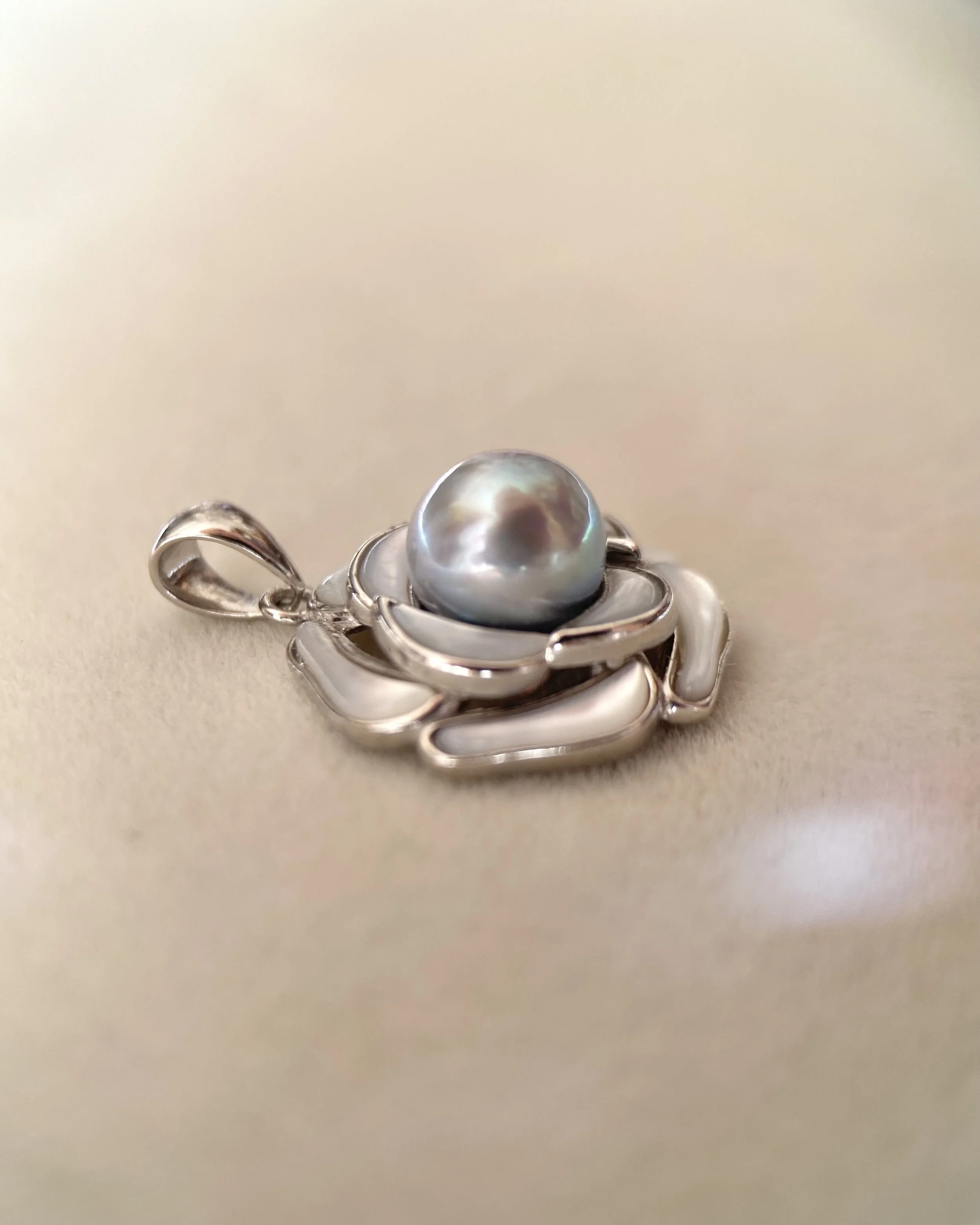 Premium Japanese Natural Silver Grey Blue Madama Akoya Pearl Pendant 8mm, Sculptural MOP Camellia S925 Silver Design, Rainbow Orient Starlit Pearls