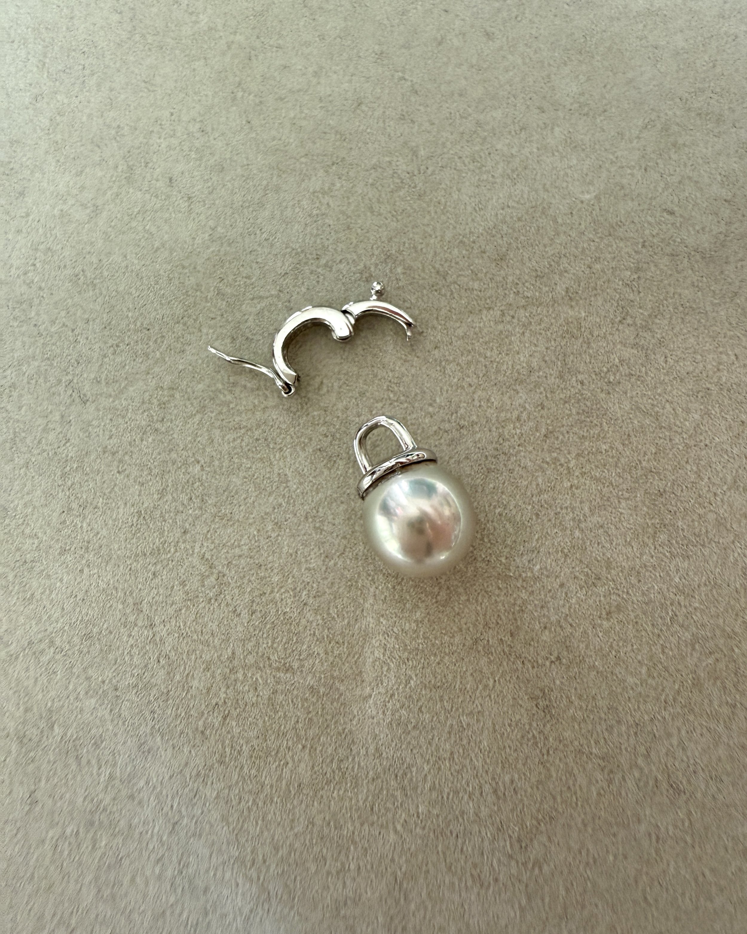 Top-Tier_Specially Selected Gr 8.4mm Japanese Silver-Grey Madama Akoya Pearl Pendant, Japanese-Made S925 Dual-Structure Detachable Clasp Starlit Pearls