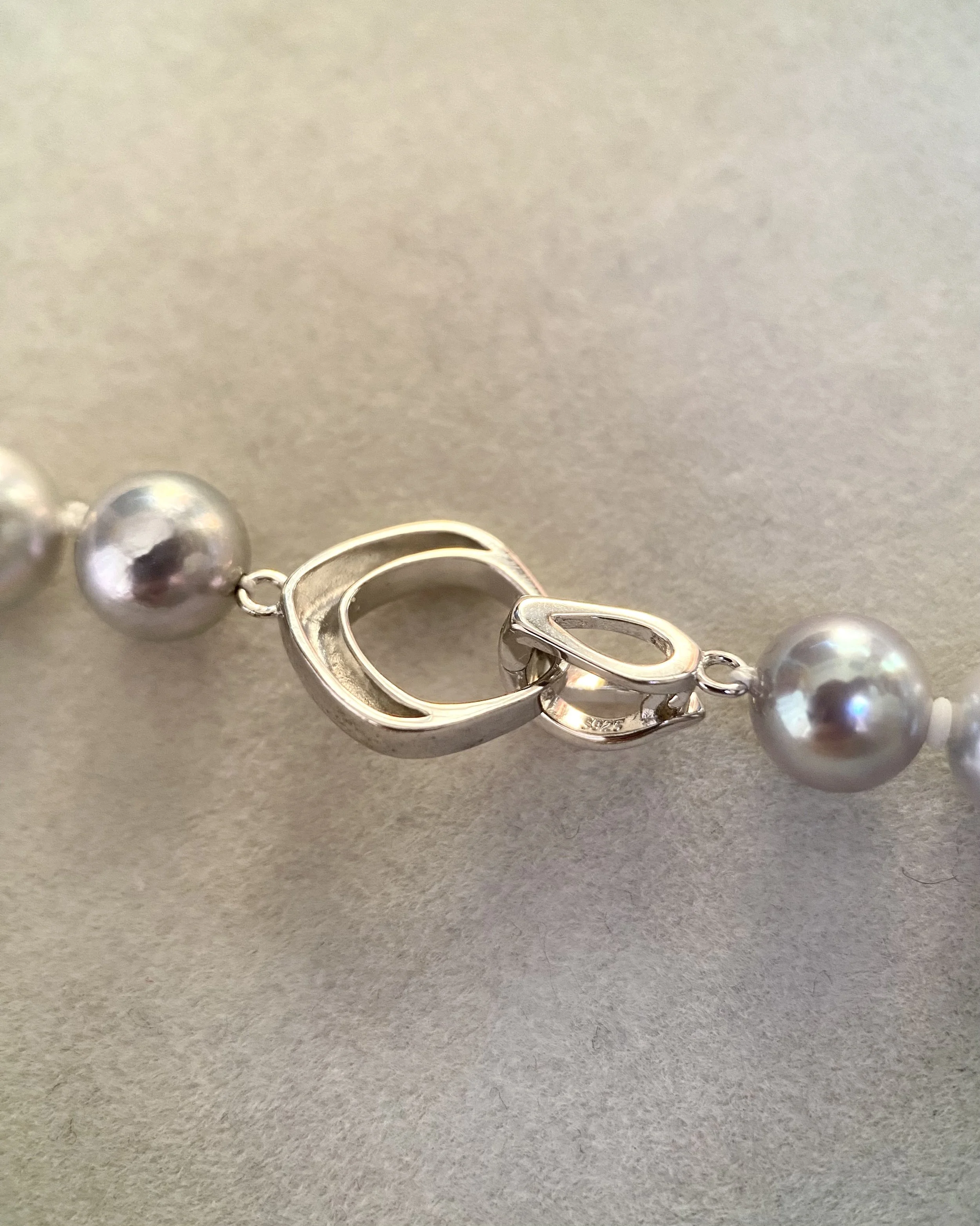 Ultra-Rare Japanese Metallic Electric-Blue Madama Akoya Pearl Necklace, 7–7.5mm, Rainbow Overtones & High-Mirror Lustre – S925 Silver Clasp Starlit Pearls