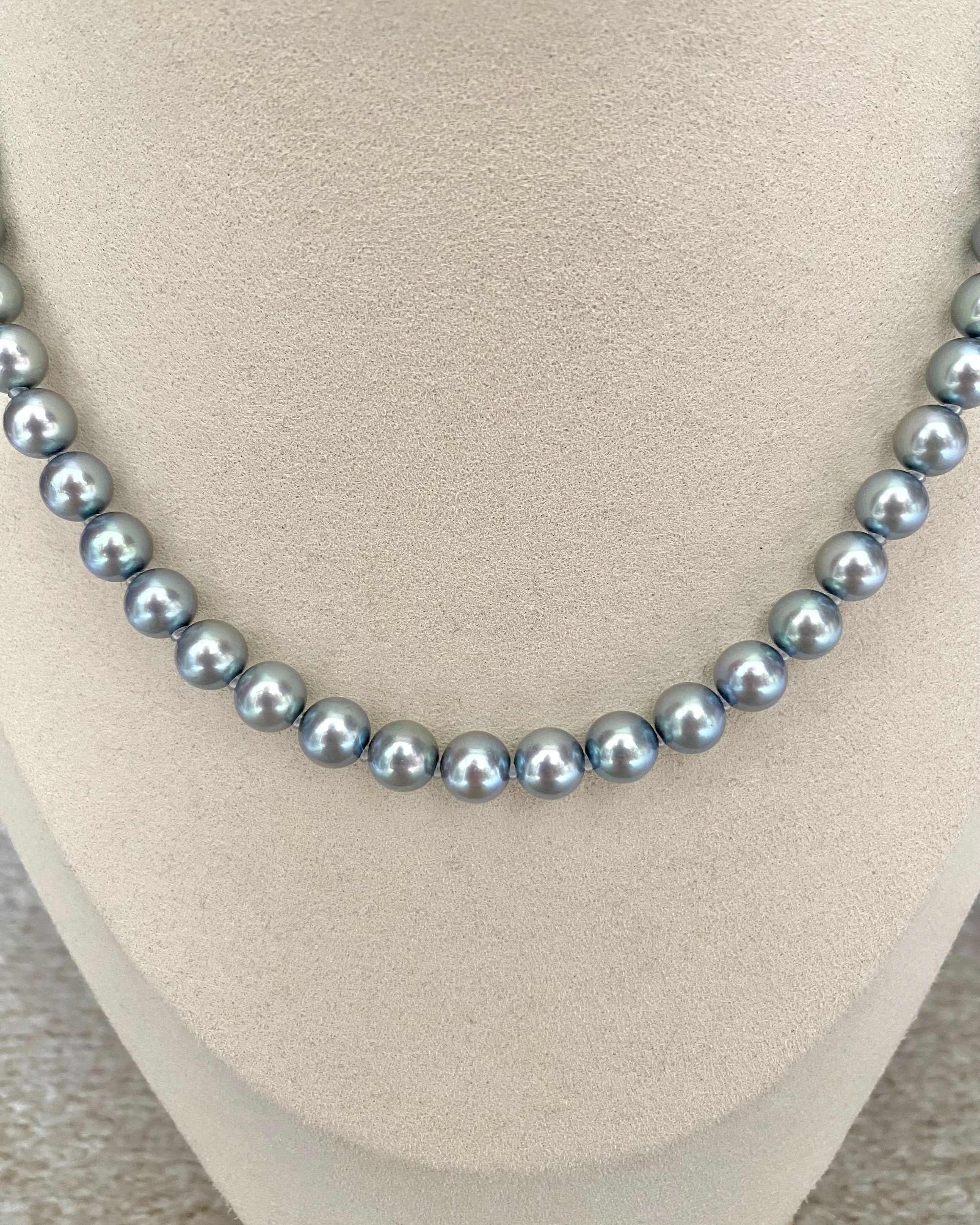 Rare Mesmerising Lagoon Blue Overtones_Japanese Silver-Blue Madama Akoya Pearl Necklace 8–9mm, Exceptional Matching, Geometric S925 Starlit Pearls