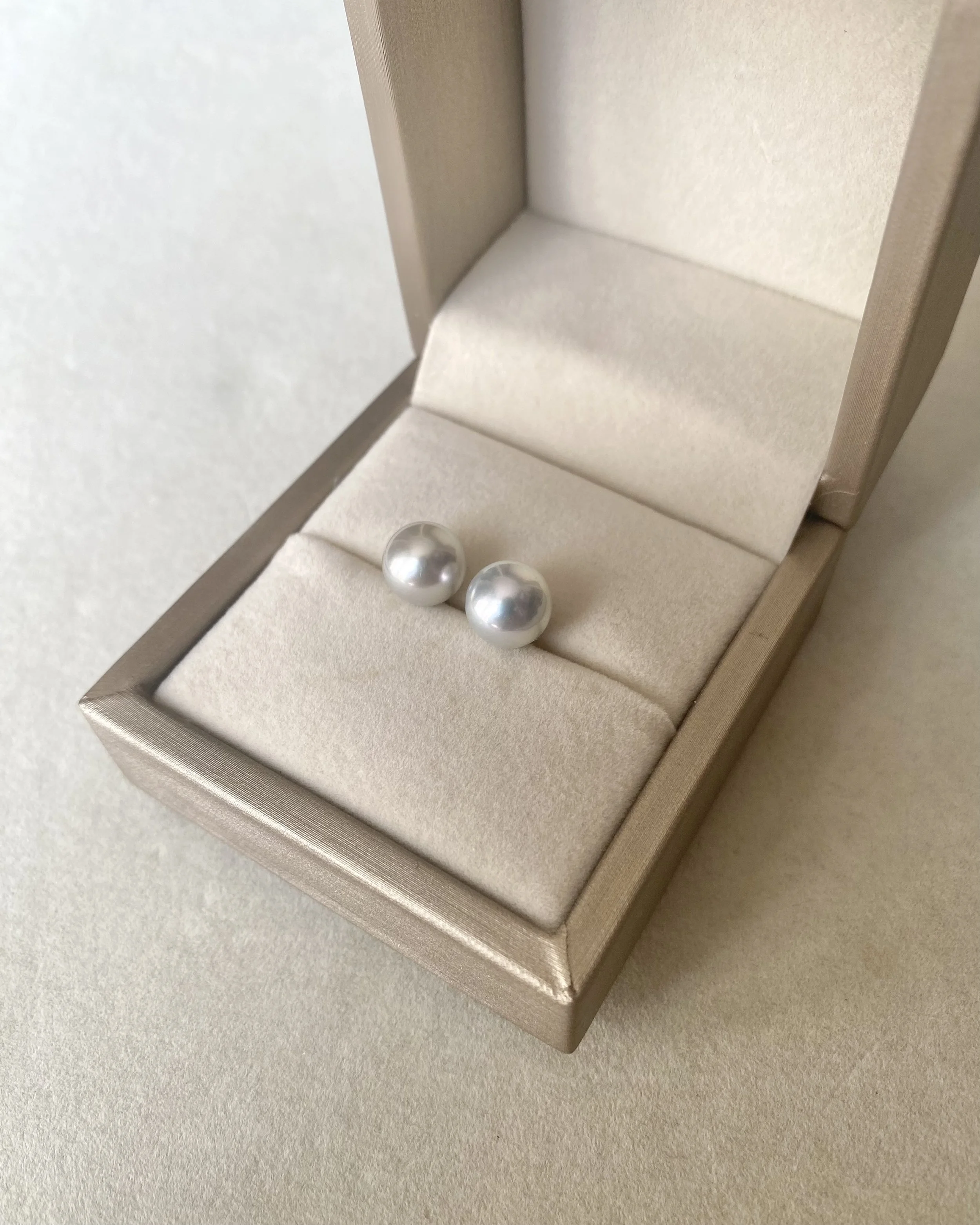 Collector Gr_Giant 9mm Natural Silver Grey Japanese Madama Akoya Pearl Stud Earrings, Solid 18K White Gold, Mirror Metallic Lustre Starlit Pearls