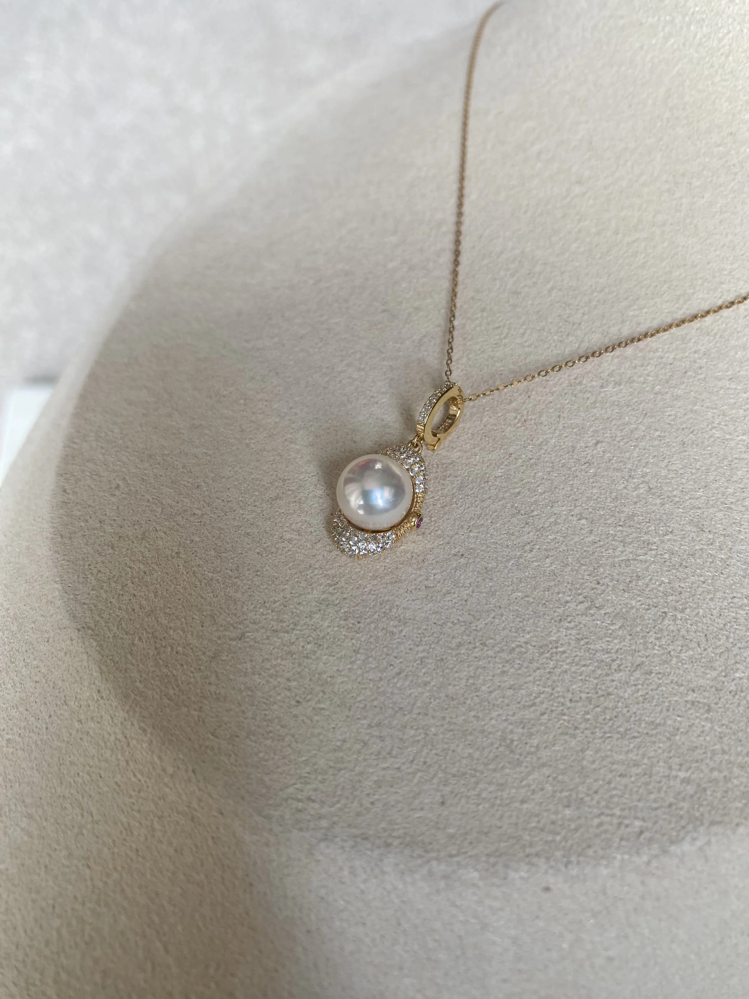 9mm Giant Japanese White-Pink-Gold Akoya Pearl Pendant, S925 Silver Pavé Boat Design with Clip-On Bail, Jewellery Exhibition Piece Starlit Pearls
