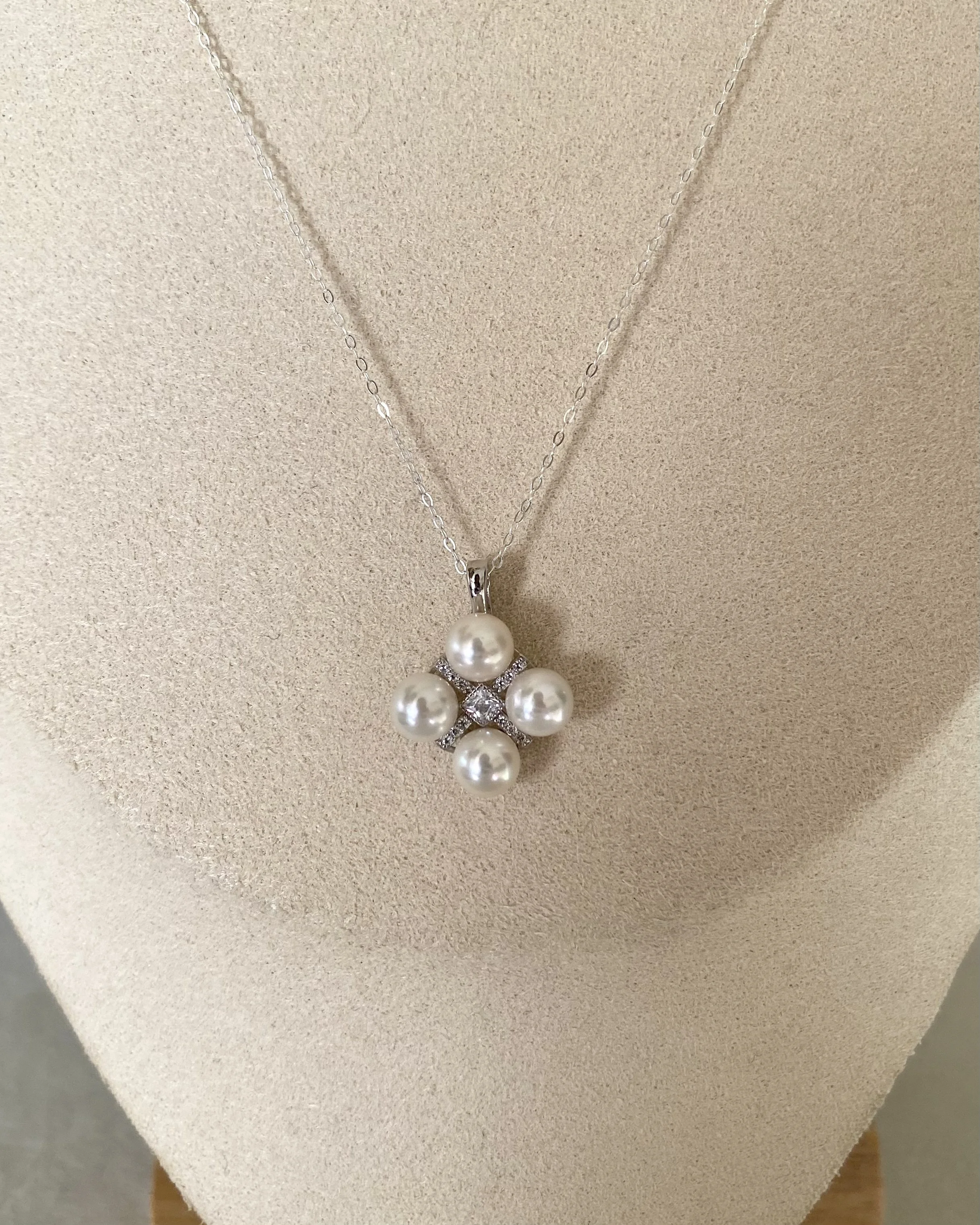 White Japanese Four-Akoya Pearl Floral Cross Pendant 6.2mm, Pink Overtones & Luminous Lustre, S925 Silver Openable Bail, Gift for Her Starlit Pearls