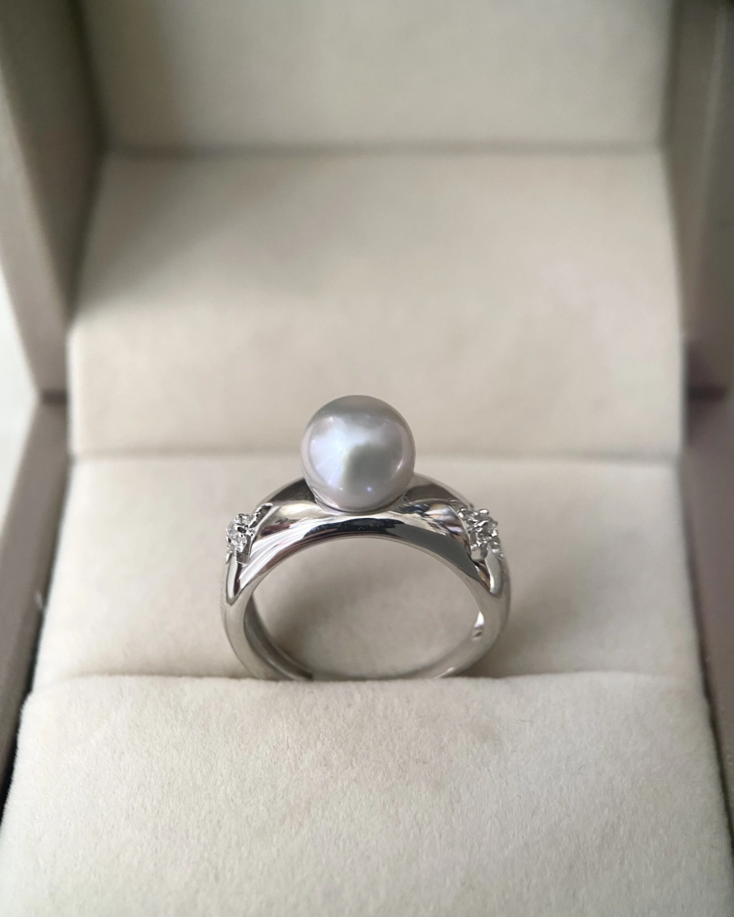 Natural Silver-Grey Japanese Madama Akoya Pearl Sculptural Ring 8.1mm, 3D Openwork Floral S925 Sterling Silver, Exhibition Piece Starlit Pearls