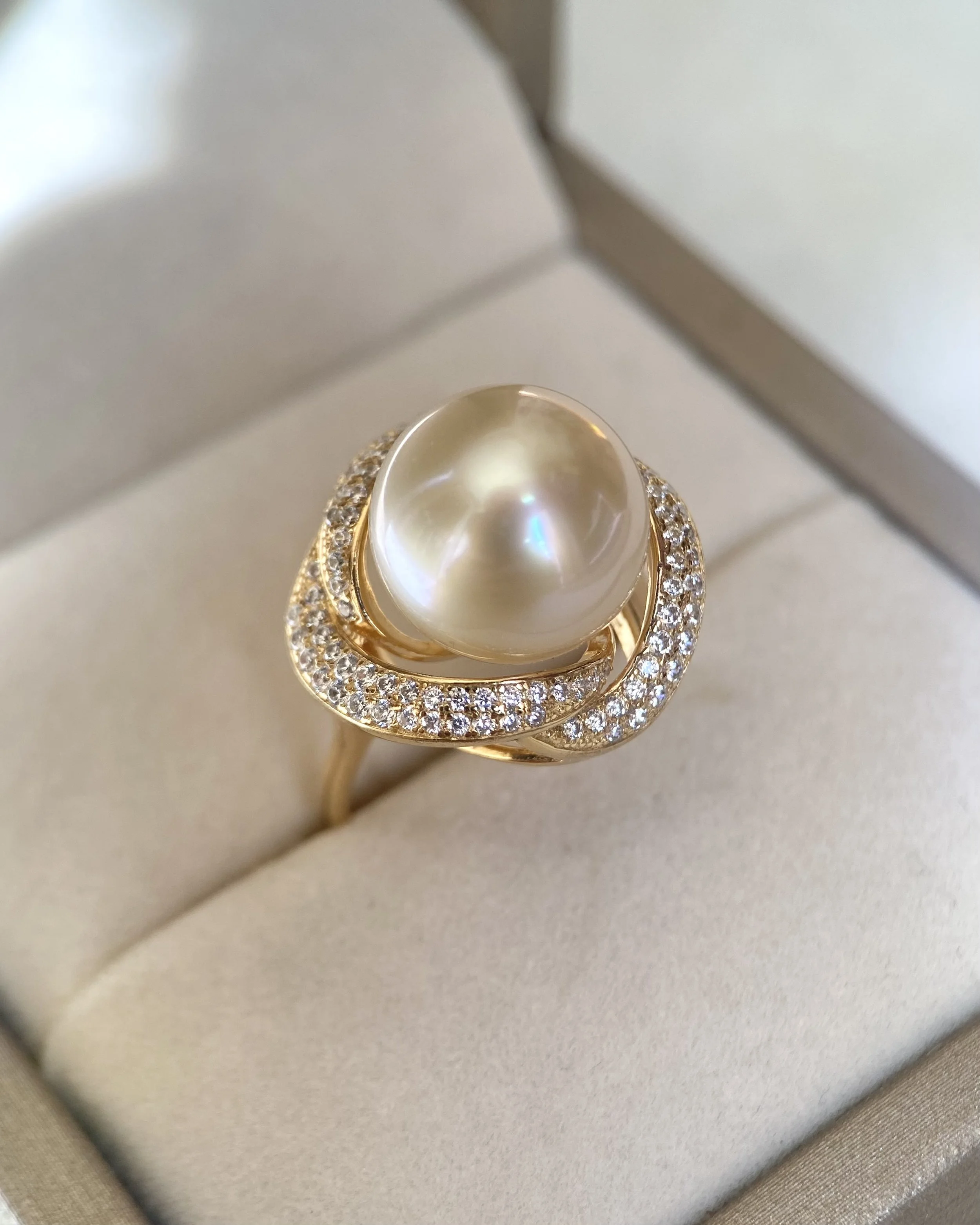 Premium Golden South Sea Pearl Ring 12.3mm, Flawless Crystal-Clear Gem Lustre, Luxurious Sculptural Pavé Crossover S925 Silver Design Starlit Pearls