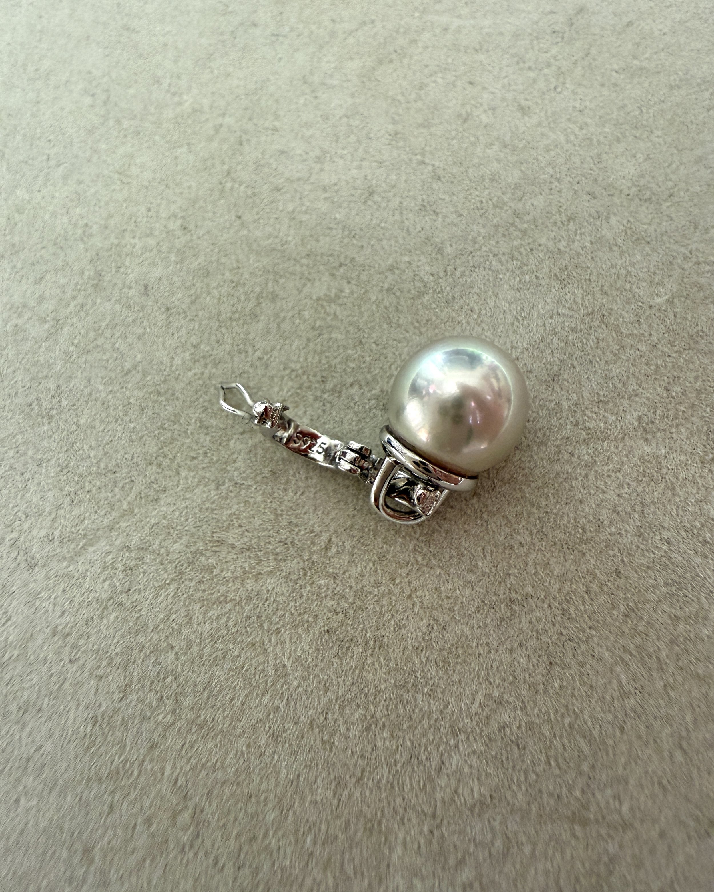 Top-Tier_Specially Selected Gr 8.4mm Japanese Silver-Grey Madama Akoya Pearl Pendant, Japanese-Made S925 Dual-Structure Detachable Clasp Starlit Pearls