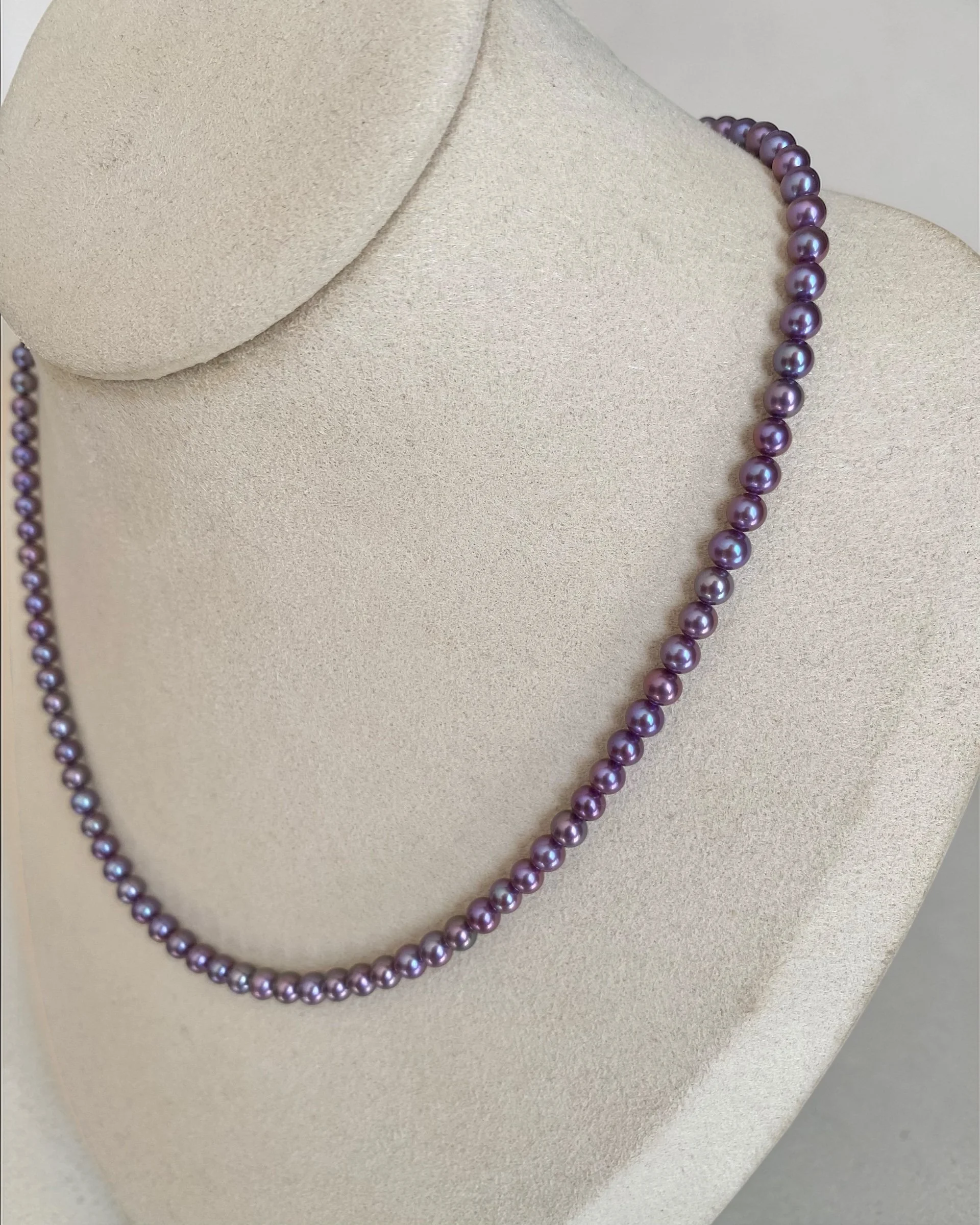 Collector’s Gr. Natural Midnight Plum Freshwater Pearl Necklace 4–4.5mm, Vivid Iridescent Colour Play, Silver Clasp, Purple Pearls Starlit Pearls