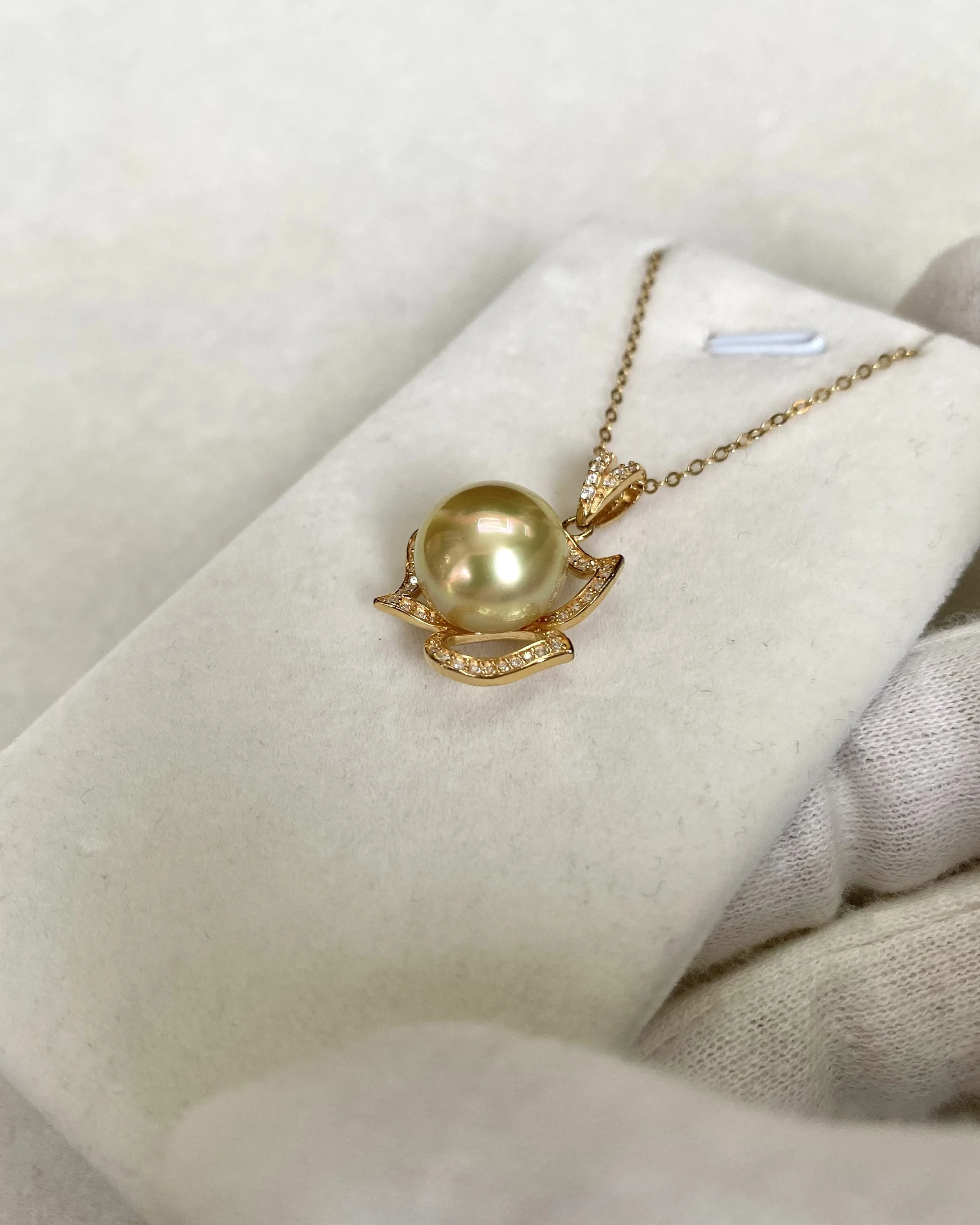 Rare Japanese Amami Ōshima Lemon-Green Rich Gold Pearl Pendant, 11-11.5mm, 6A Mirror Lustre, S925 Silver Vintage Ribbon, Showpiece Starlit Pearls
