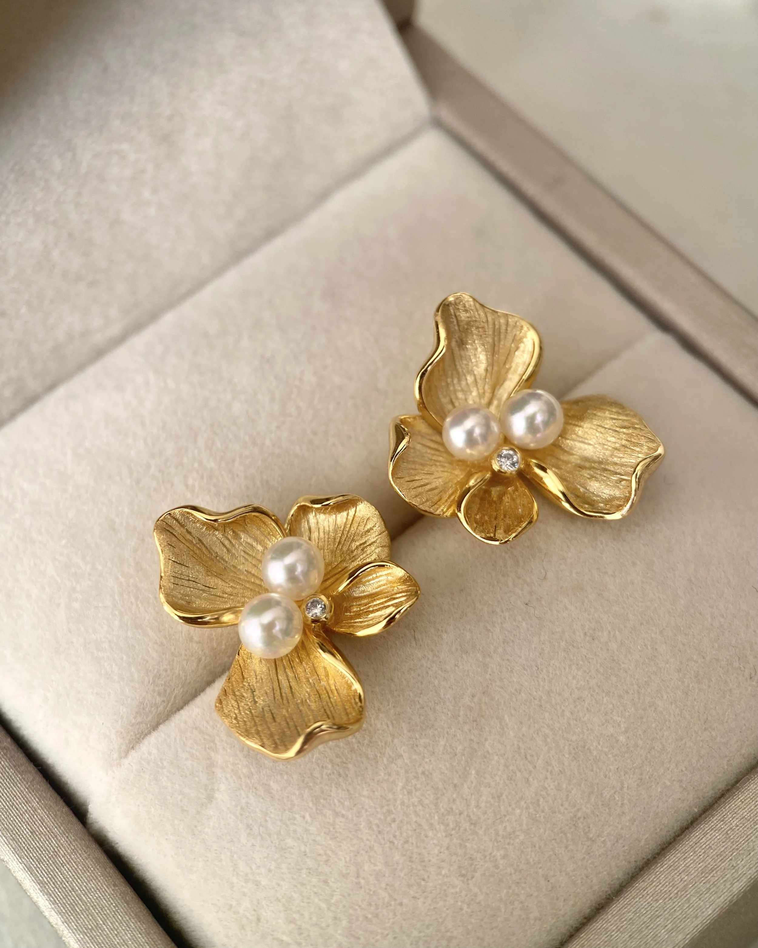 Top-Gr White Japanese Sairindama Akoya Pearl Floral Earrings, Sculptural S925 Silver Petals with Satin-Brushed Texture_CZ, Show Piece Starlit Pearls