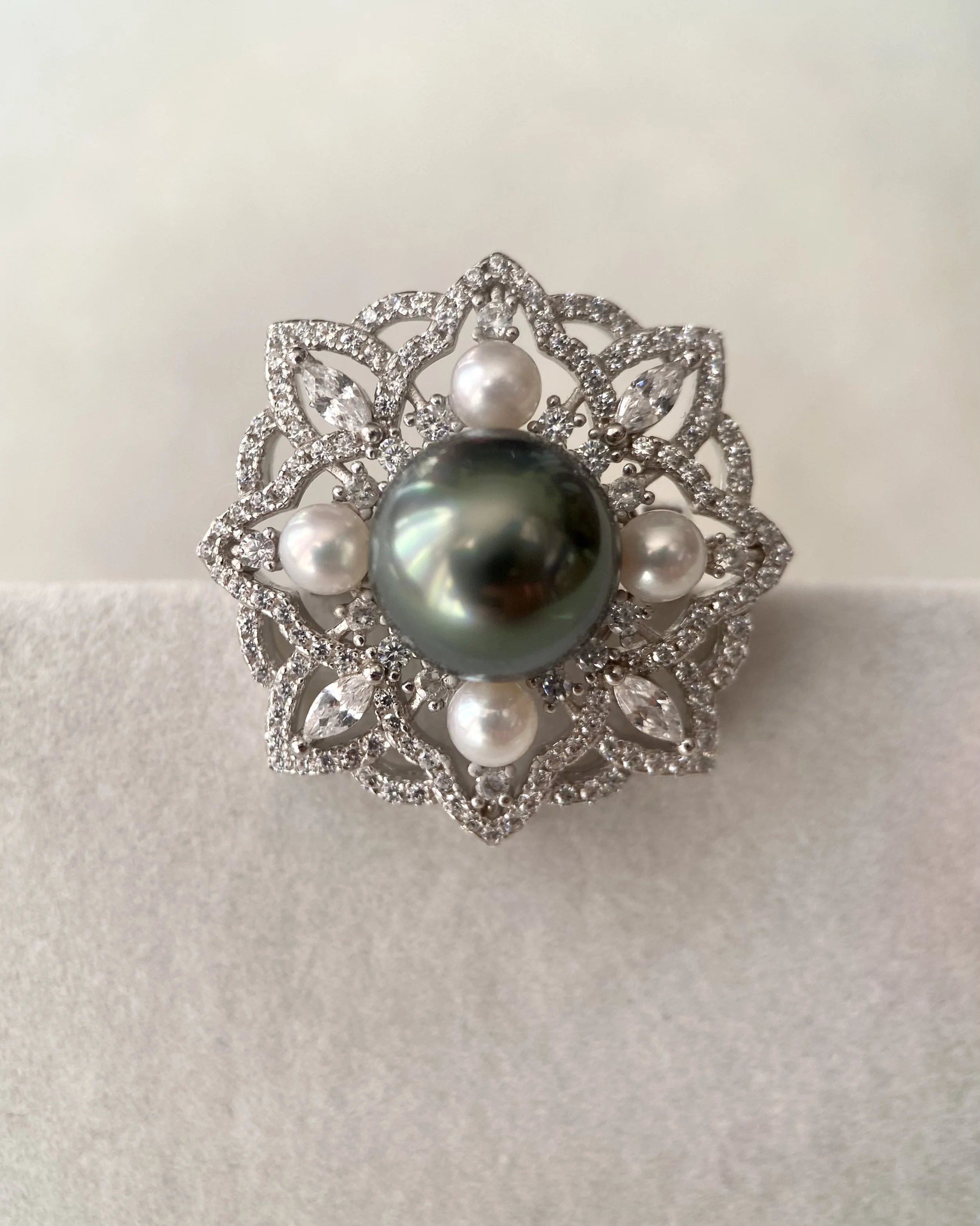 Rare 2-in-1 Brooch & Pendant, Dark Peacock Green Tahitian South Sea Pearl_Japanese Sairindama Akoya, Ornate Floral Starburst S925