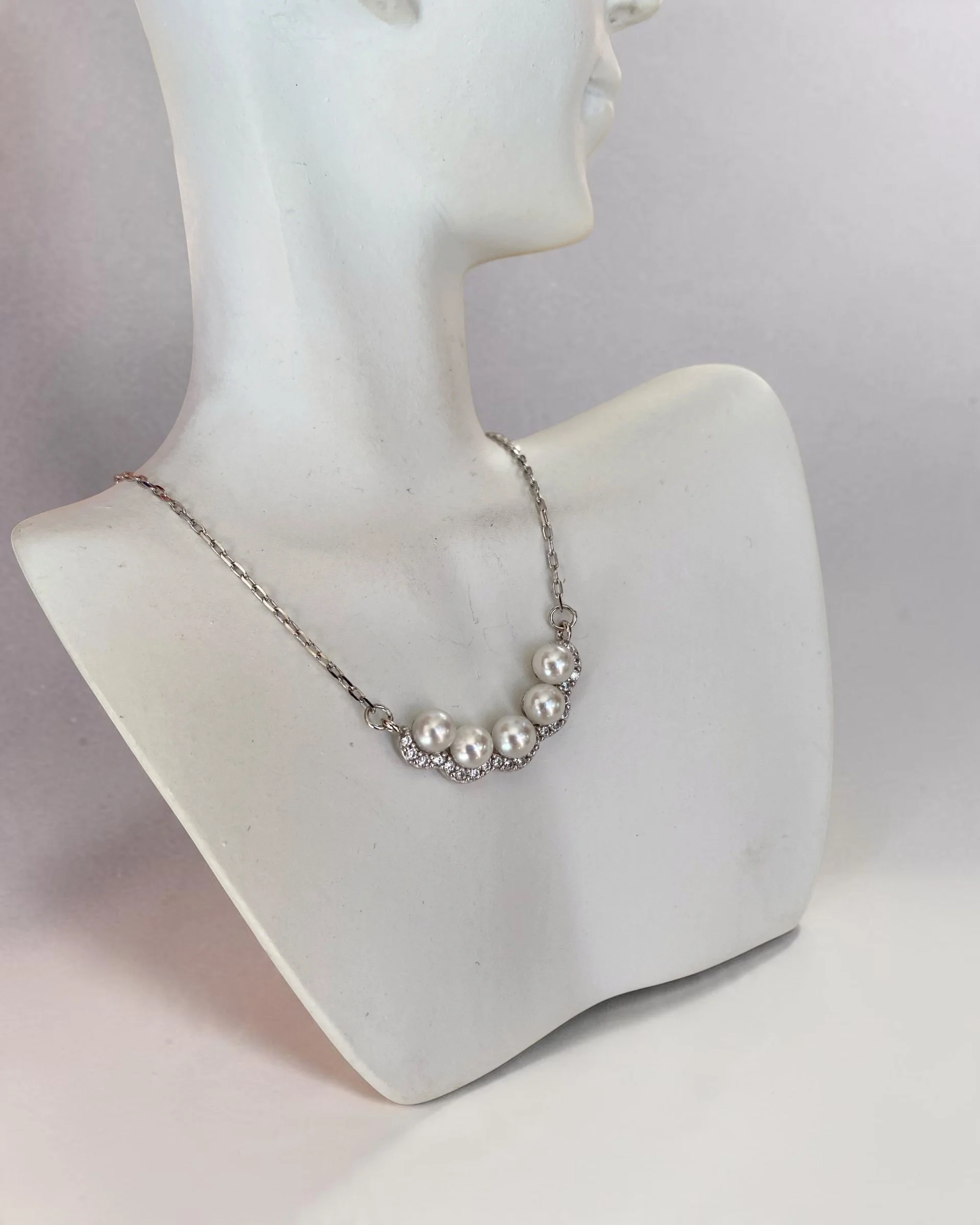 Top Gr Japanese White Sairindama Akoya Pearl Pendant Necklace 3.5–4mm , Sweet Pea Design with Sparkling CZ, S925 Silver, Show Piece Starlit Pearls