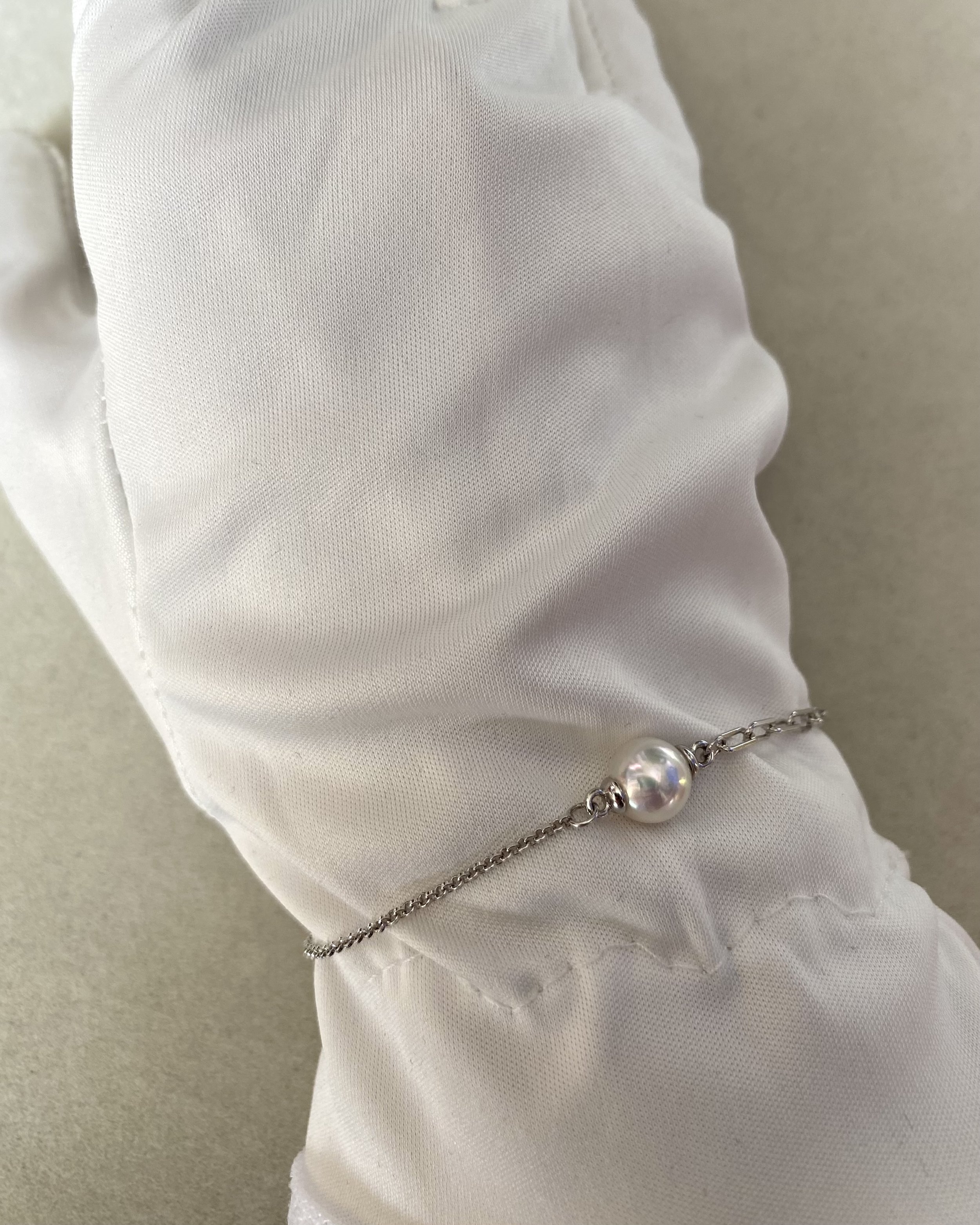 7.4mm Japanese Akoya Pearl Minimalist Dual-Chain Bracelet – Bright White with Pink Overtone, Flawless Surface, Adjustable S925 Silver Starlit Pearls