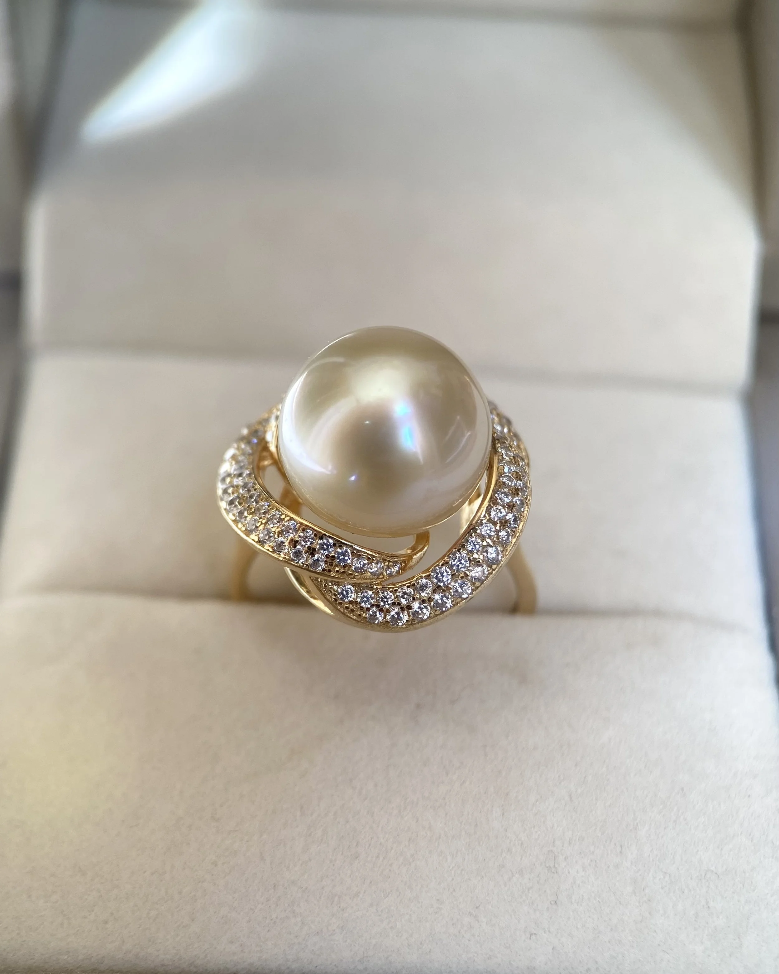 Premium Golden South Sea Pearl Ring 12.3mm, Flawless Crystal-Clear Gem Lustre, Luxurious Sculptural Pavé Crossover S925 Silver Design Starlit Pearls