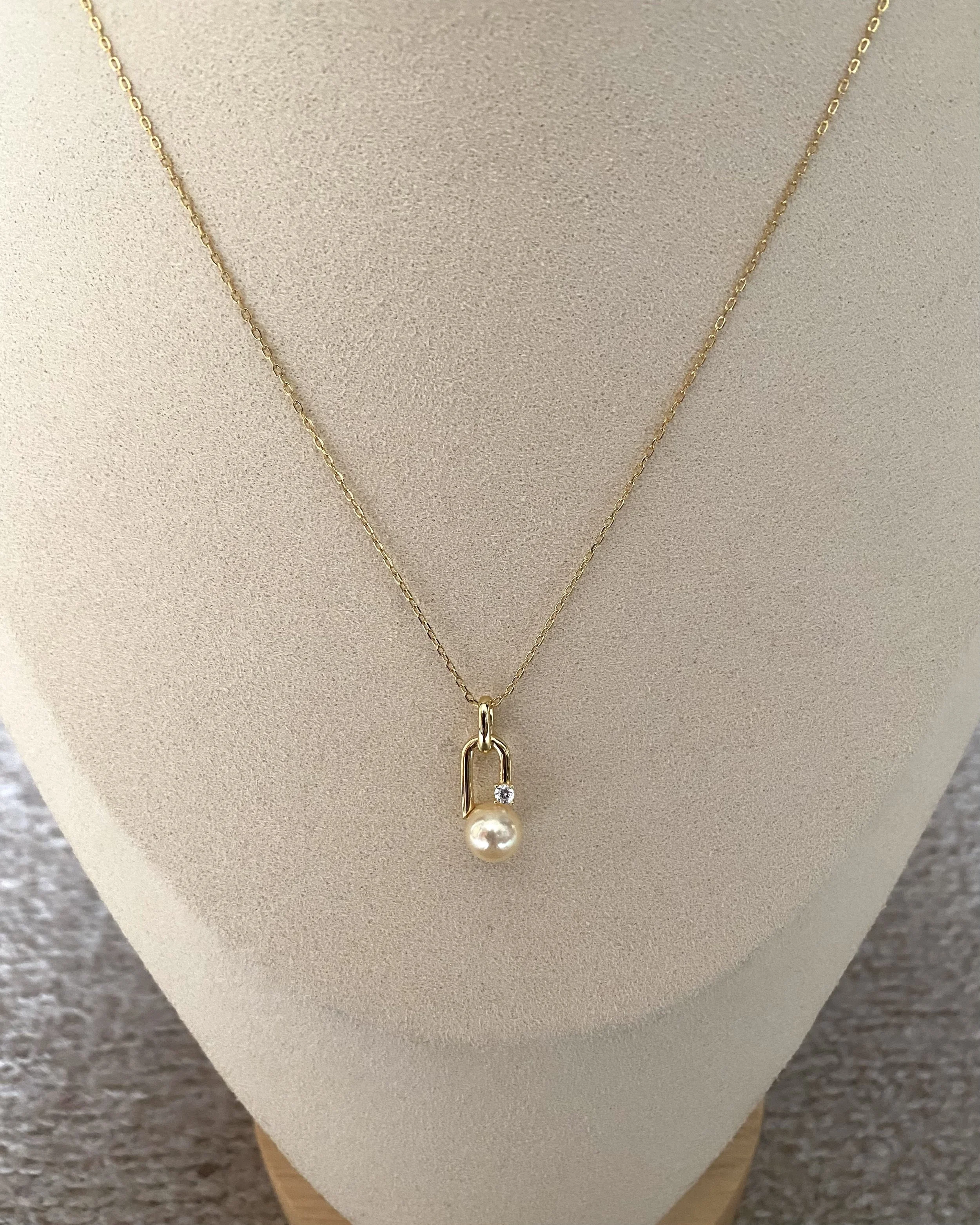 7.5mm Japanese “Golden Dawn” Akoya Pearl Pendant Necklace, Creamy-Gold, Paperclip-Style w/ Sturdy S925 Rolo Chain,Jewellery Showpiece Starlit Pearls