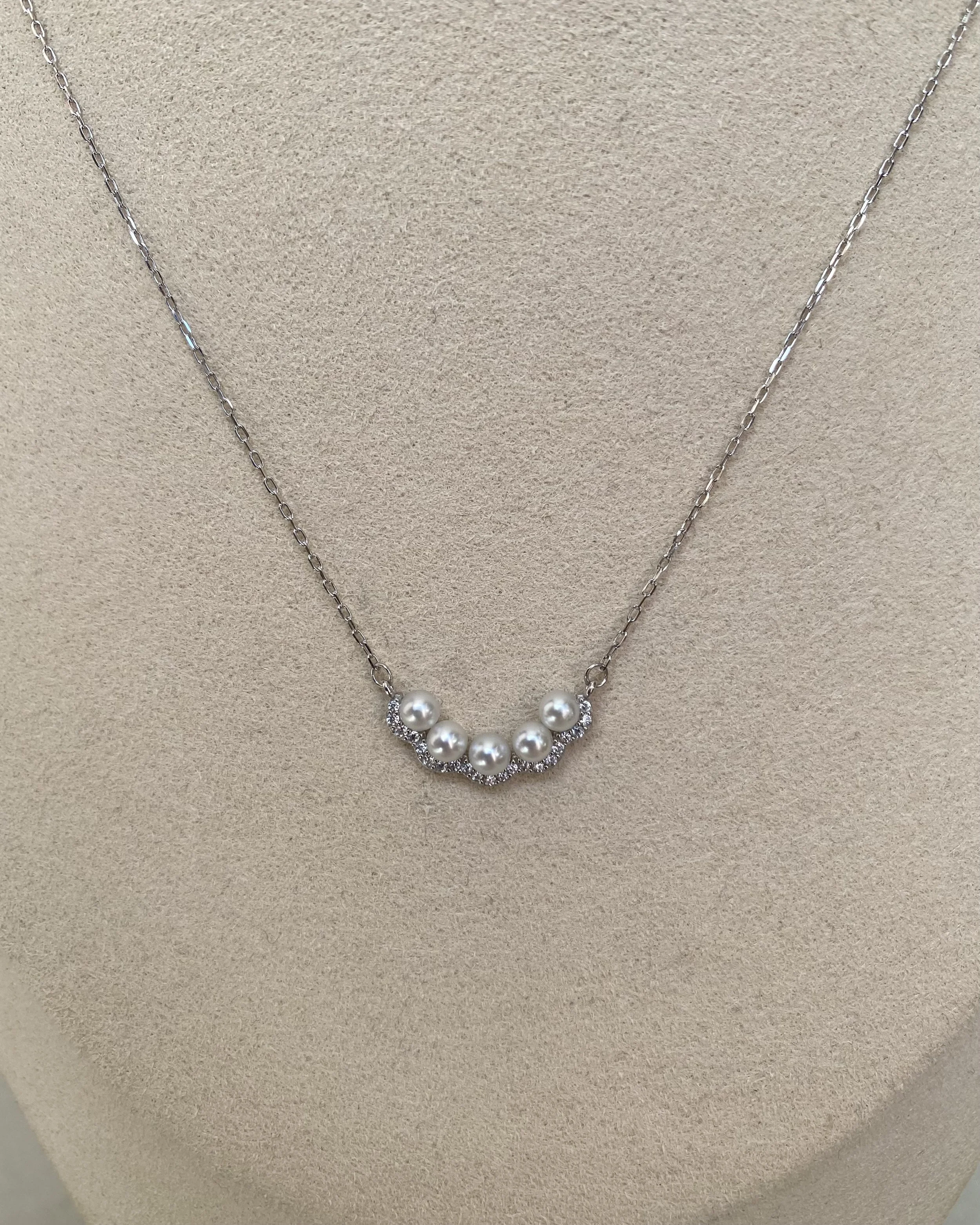 Top Gr Japanese White Sairindama Akoya Pearl Pendant Necklace 3.5–4mm , Sweet Pea Design with Sparkling CZ, S925 Silver, Show Piece Starlit Pearls