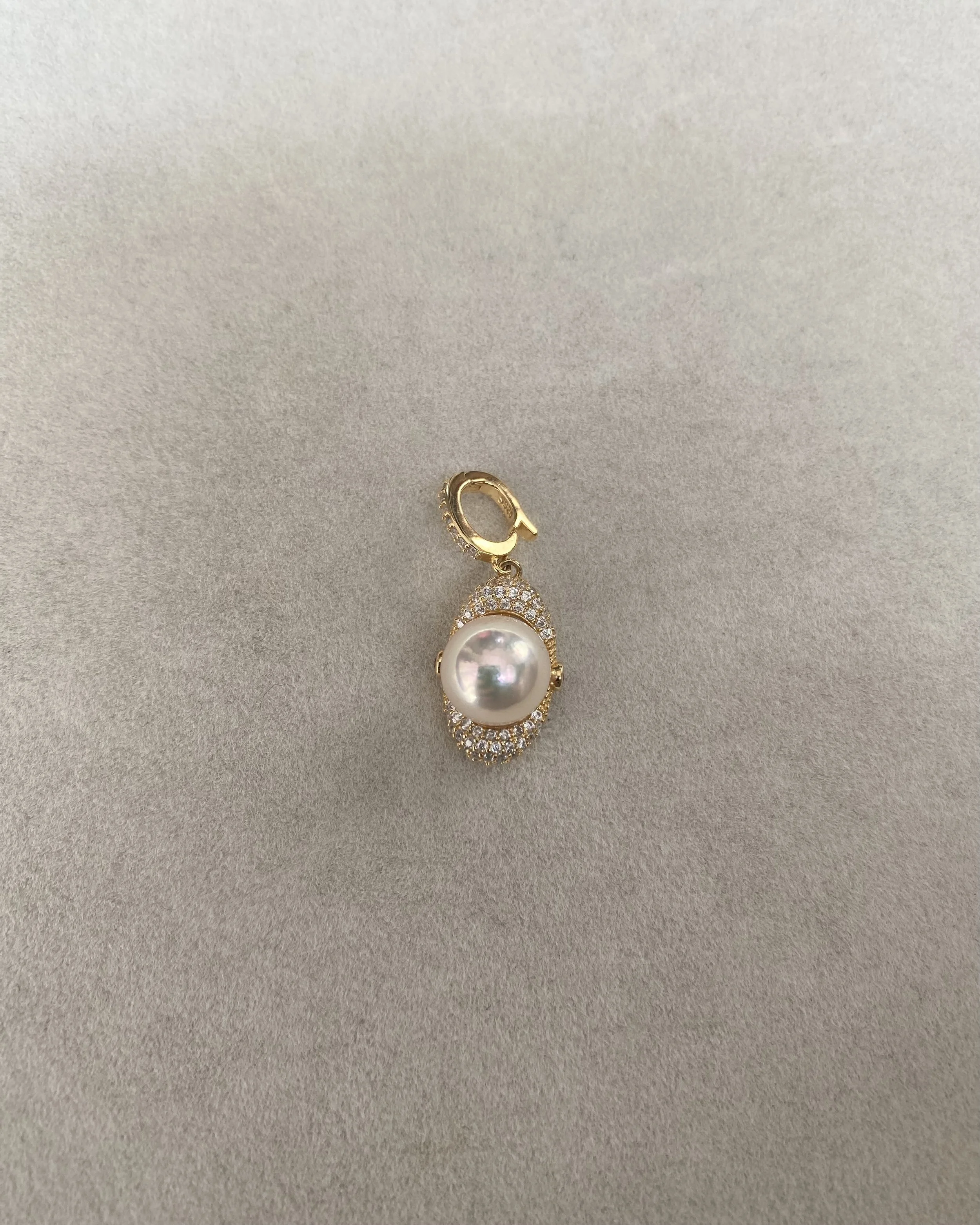 9mm Giant Japanese White-Pink-Gold Akoya Pearl Pendant, S925 Silver Pavé Boat Design with Clip-On Bail, Jewellery Exhibition Piece Starlit Pearls