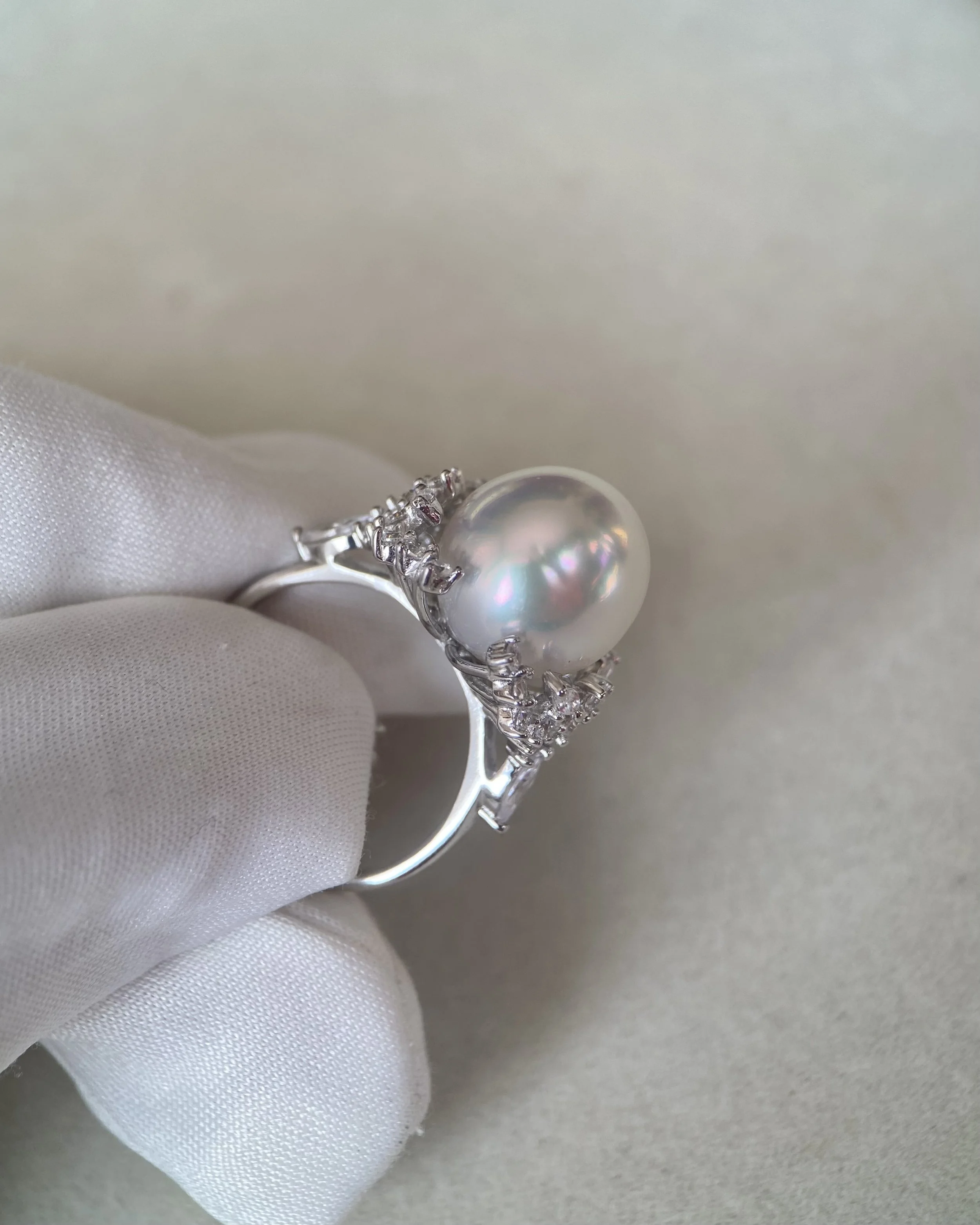 Regal 11.5-12mm Aurora Ice White Australian South Sea Pearl Ring, Satin Lustre, S925 Silver Floral Crown Setting_CZ Brilliance Starlit Pearls