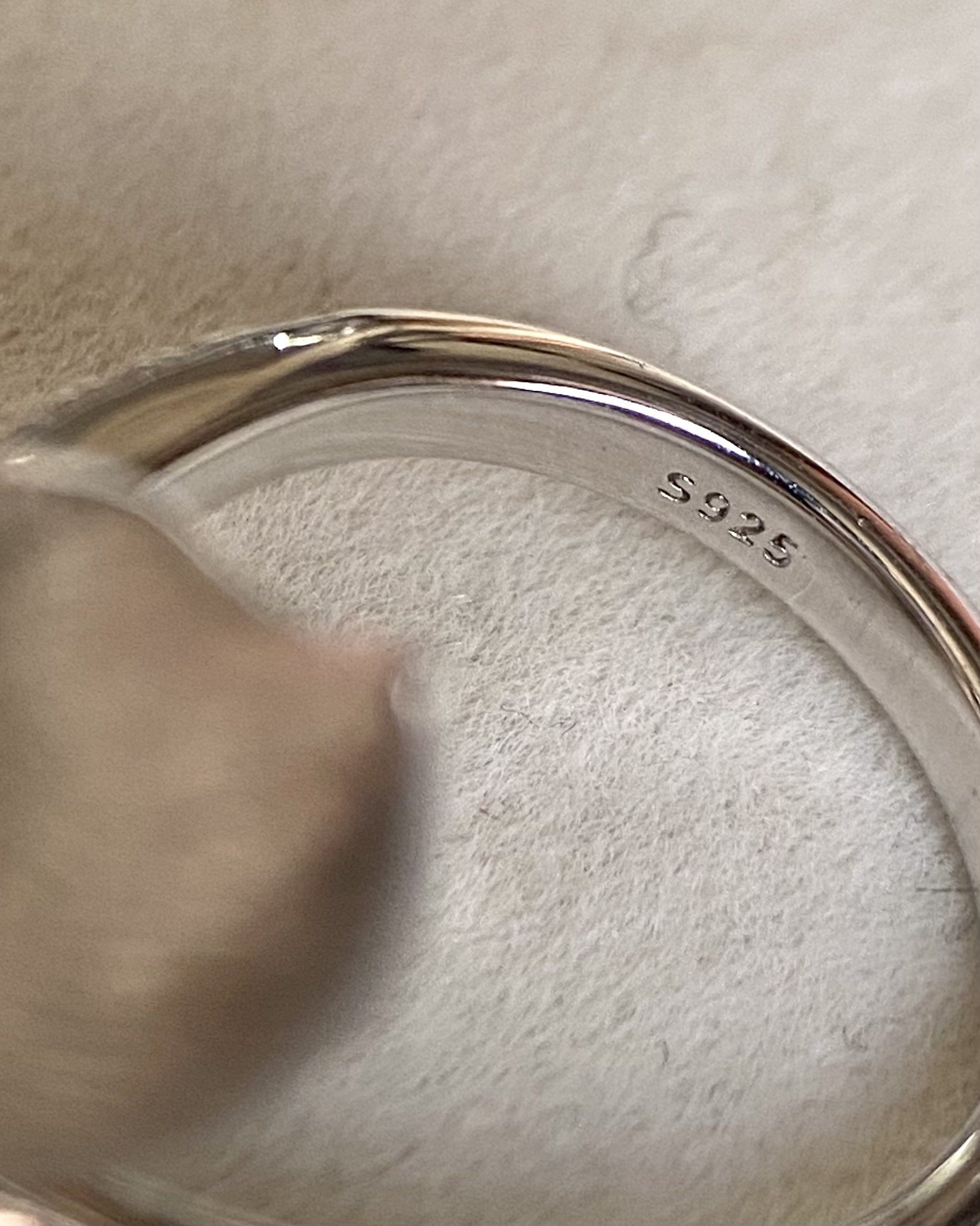 6A Aurora Lustre 7.5–8mm Japanese Crystal-White Akoya Pearl Ring, Pink Overtone, Sculptural Fish-Tail Brushed Silver &Pavé CZ Setting Starlit Pearls