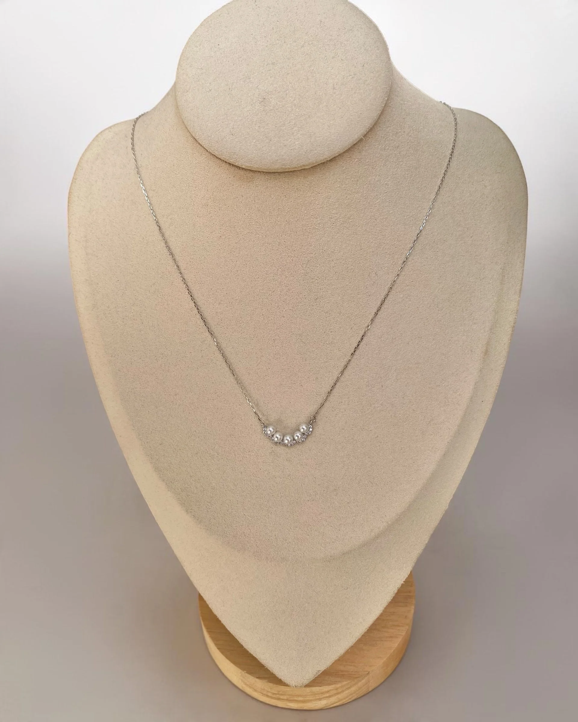 Top Gr Japanese White Sairindama Akoya Pearl Pendant Necklace 3.5–4mm , Sweet Pea Design with Sparkling CZ, S925 Silver, Show Piece Starlit Pearls