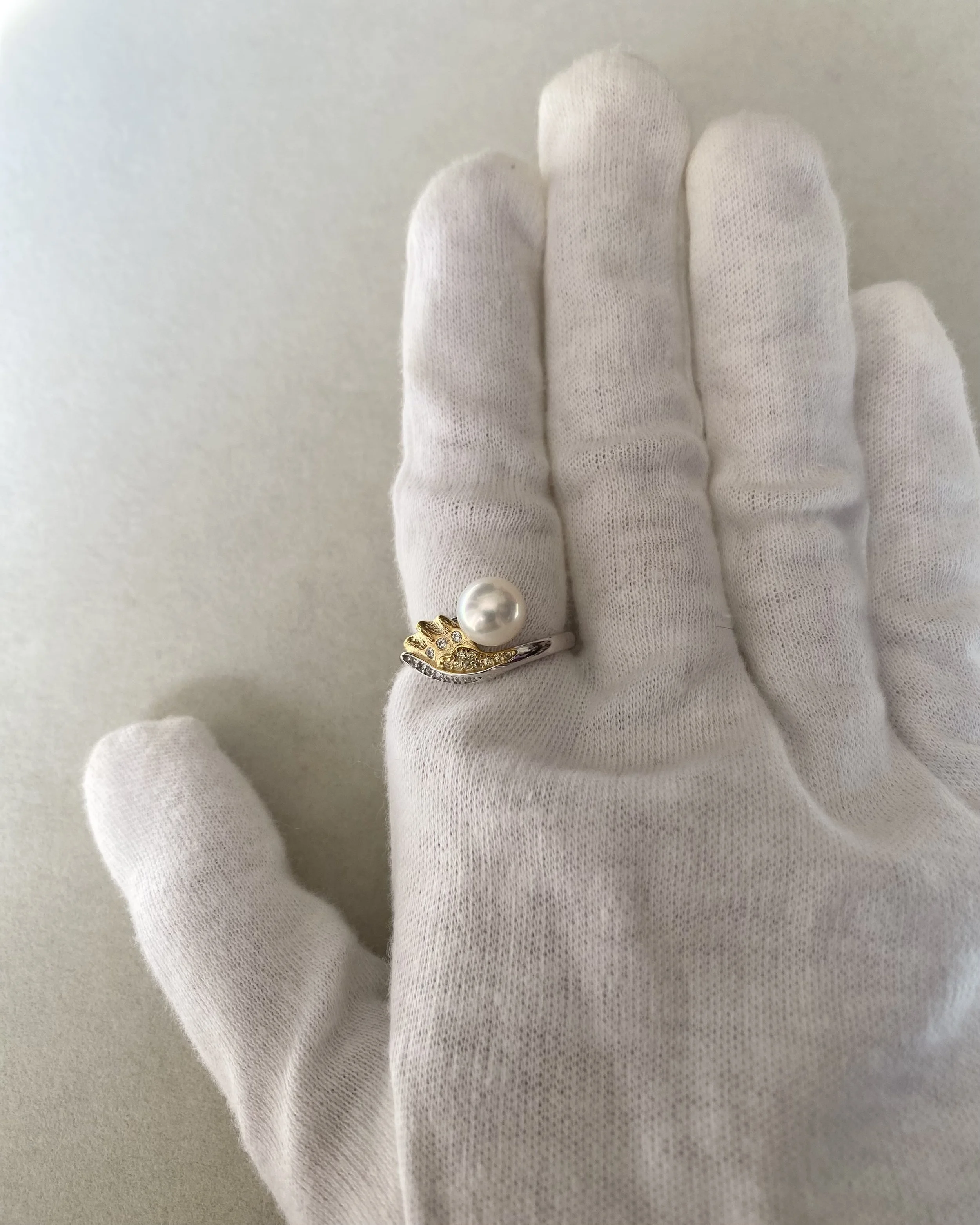 6A Japanese Classic White Akoya Pearl Ring 7.8mm, Textured Sculptural Gold Leaf Design, Adjustable S925 Silver, Jewellery Exhibition Piece Starlit Pearls