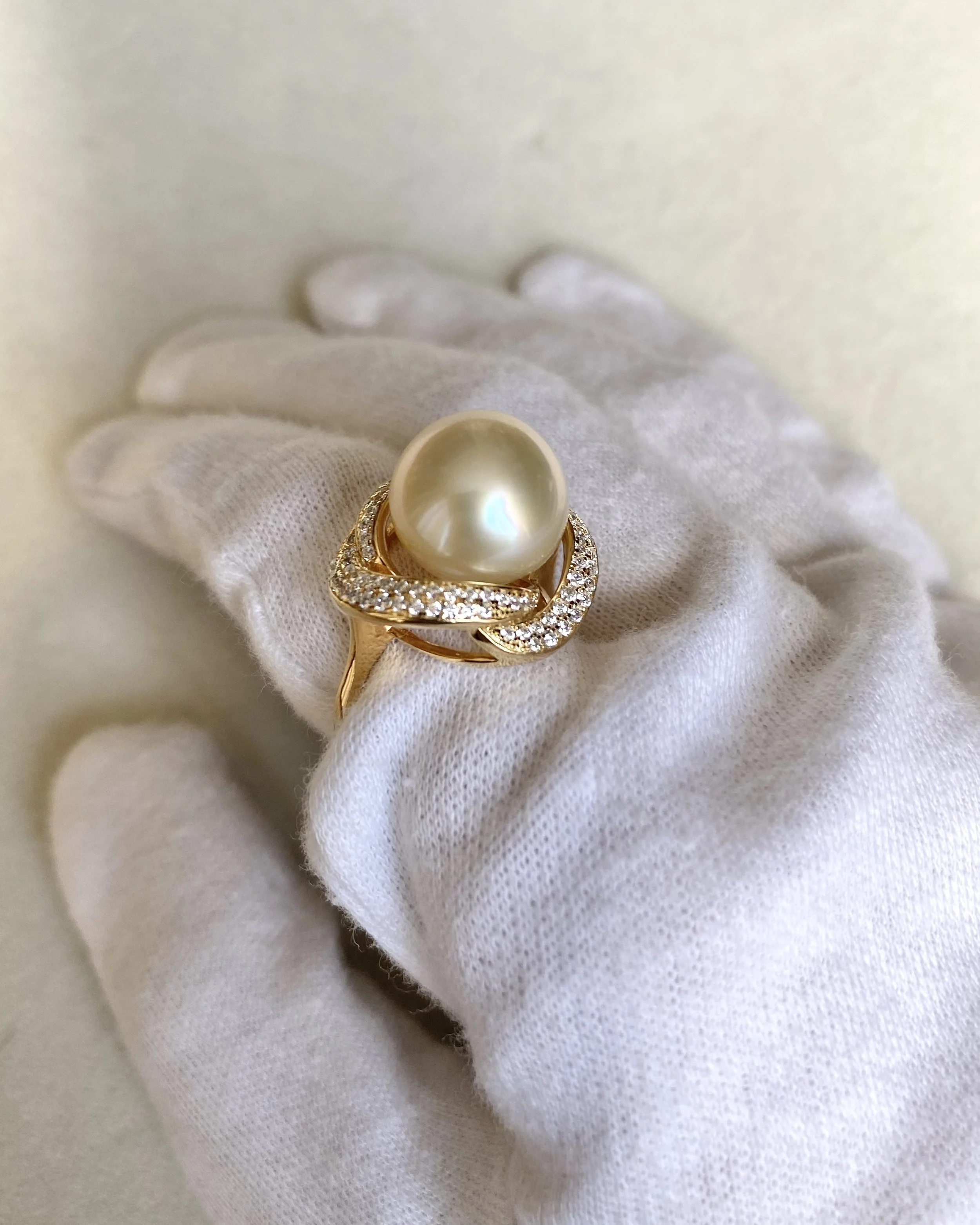 Premium Golden South Sea Pearl Ring 12.3mm, Flawless Crystal-Clear Gem Lustre, Luxurious Sculptural Pavé Crossover S925 Silver Design Starlit Pearls