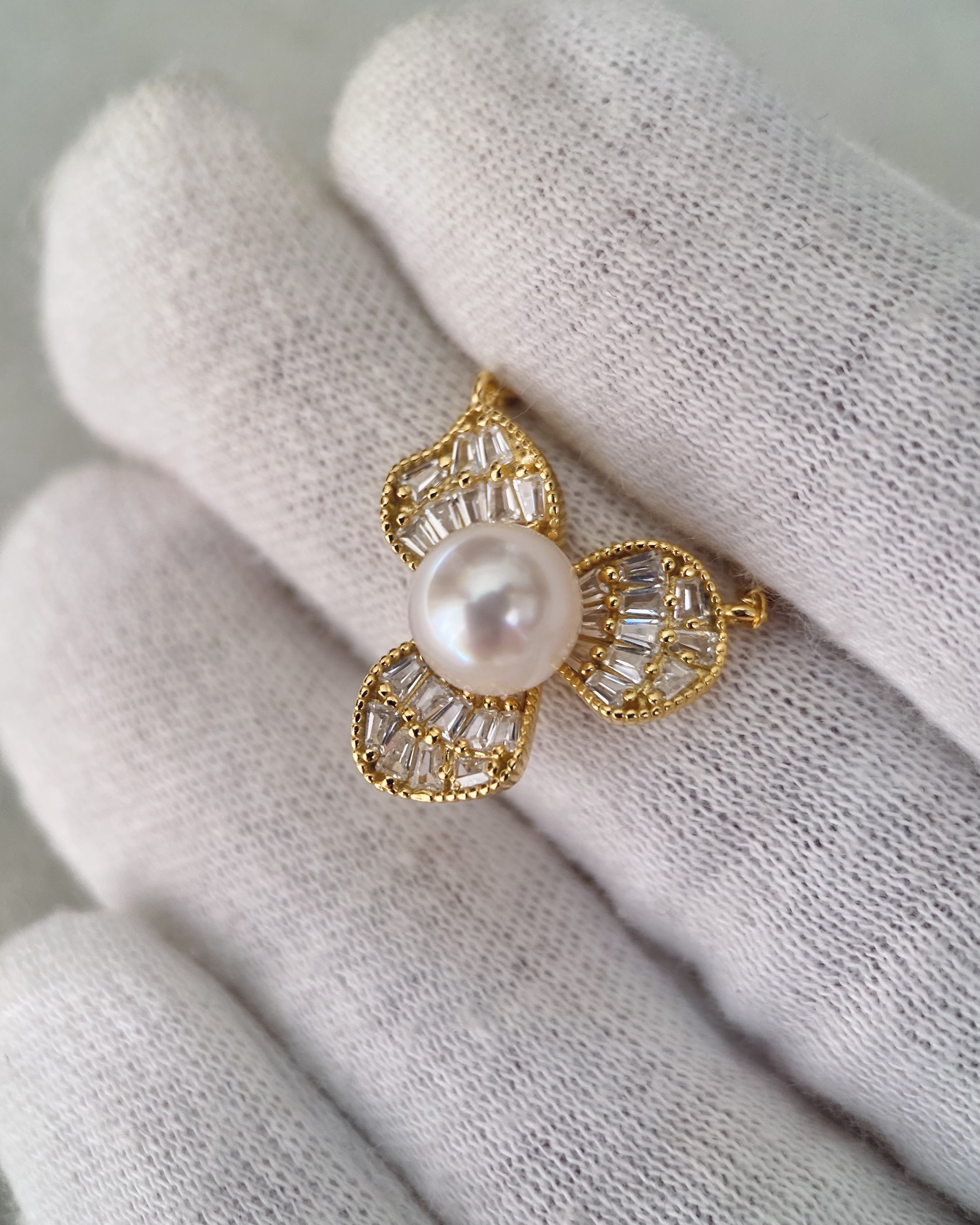 Japanese White Akoya Pearl Necklace 7.6mm, Soft Pink Lustre, S925 Silver Three-Petal Baguette CZ Design, Show Piece, Gift for Her Starlit Pearls