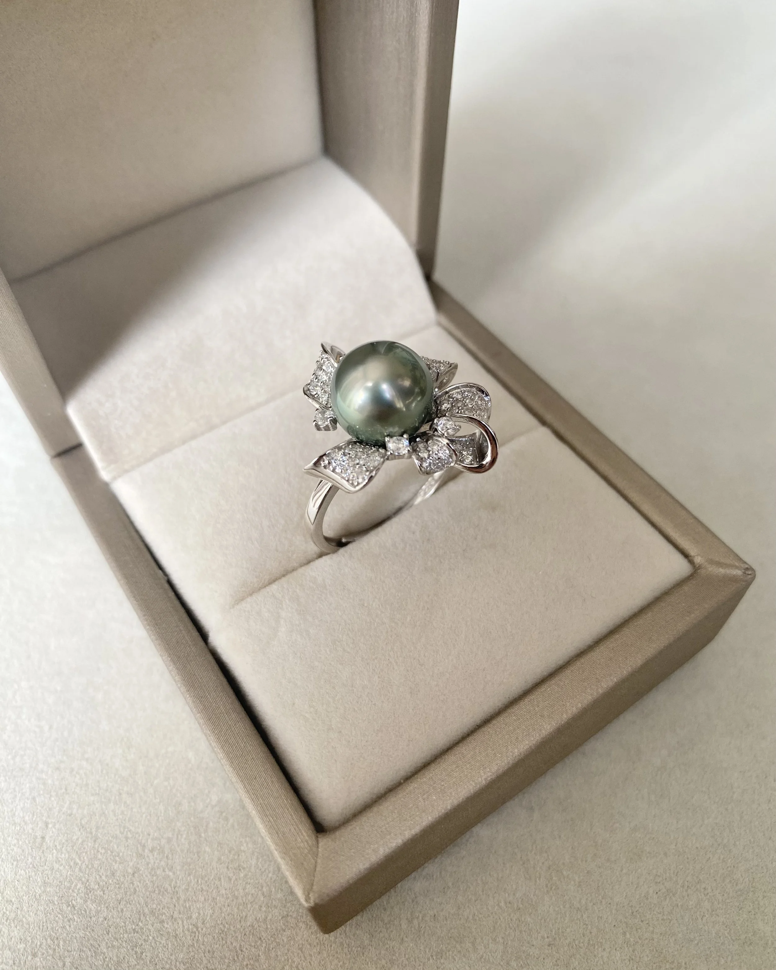 Exceptional Metallic Peacock Green Tahitian South Sea Pearl Ring 10.3mm, Adjustable S925 Sterling Silver Floral Petal Pavé Design Starlit Pearls