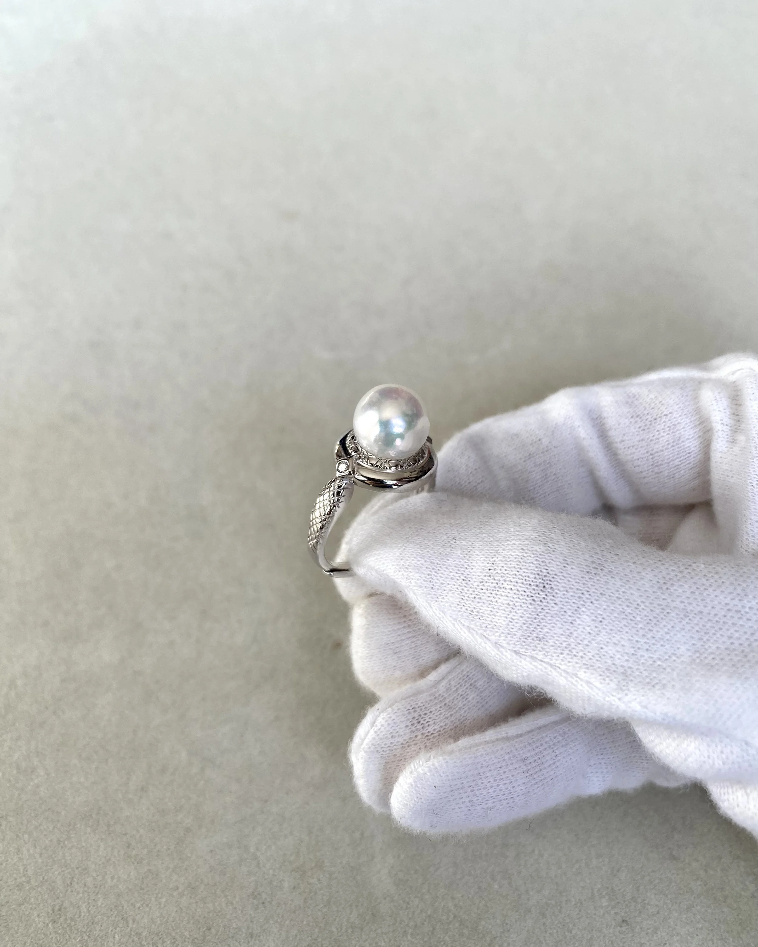9.5mm Oversized Japanese Akoya Pearl Ring, Snowy White,Iridescent Overtones, High Lustre, Sculptural Wrap-Style S925 Band, Show Piece Starlit Pearls