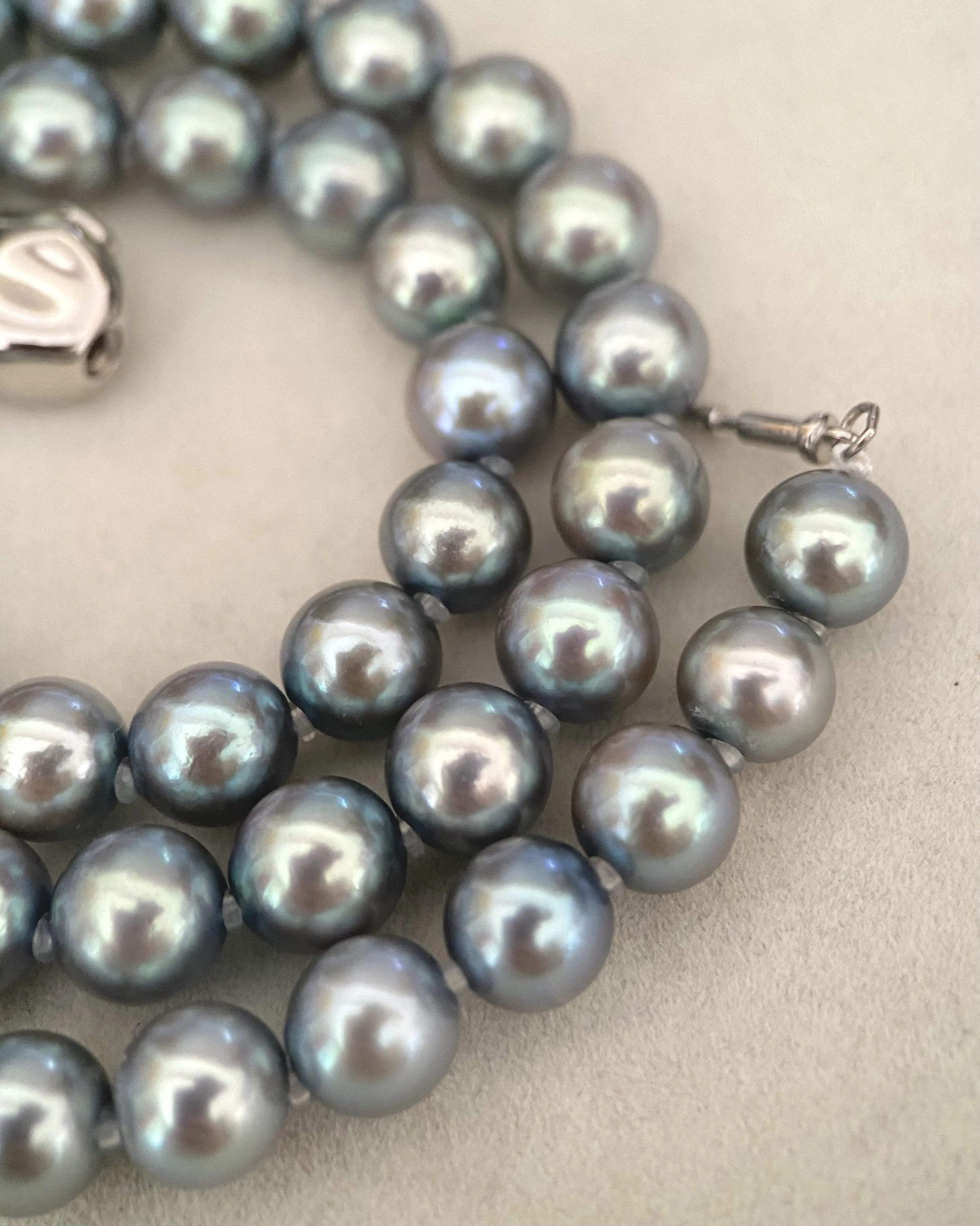 Rare Mesmerising Lagoon Blue Overtones_Japanese Silver-Blue Madama Akoya Pearl Necklace 8–9mm, Exceptional Matching, Geometric S925 Starlit Pearls