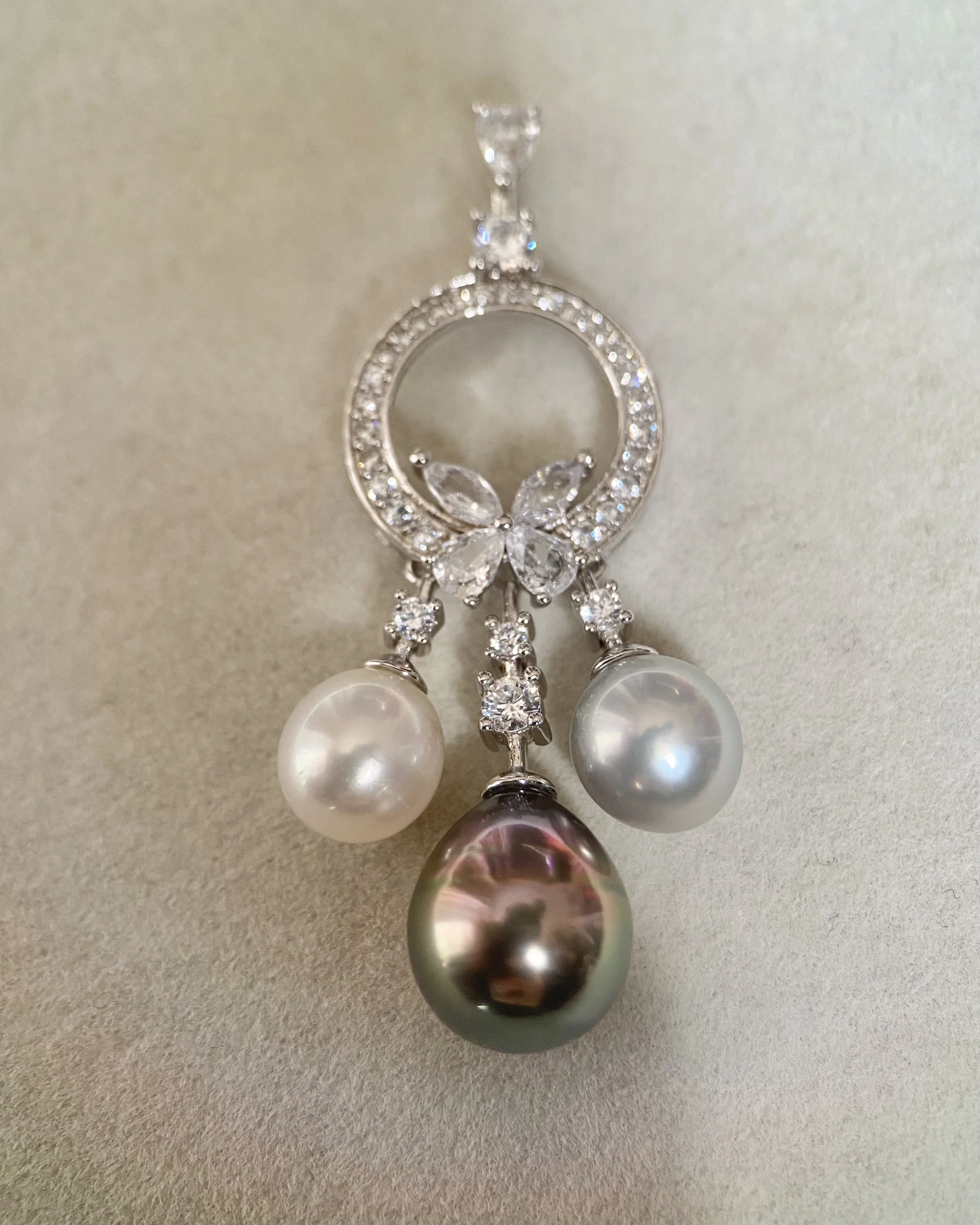 11.5mm Tahitian Peacock Green Baroque South Sea Pearl Pendant, 8mm Japanese White_Silver Madama Akoya Pearls, 925 Dreamcatcher Design Starlit Pearls