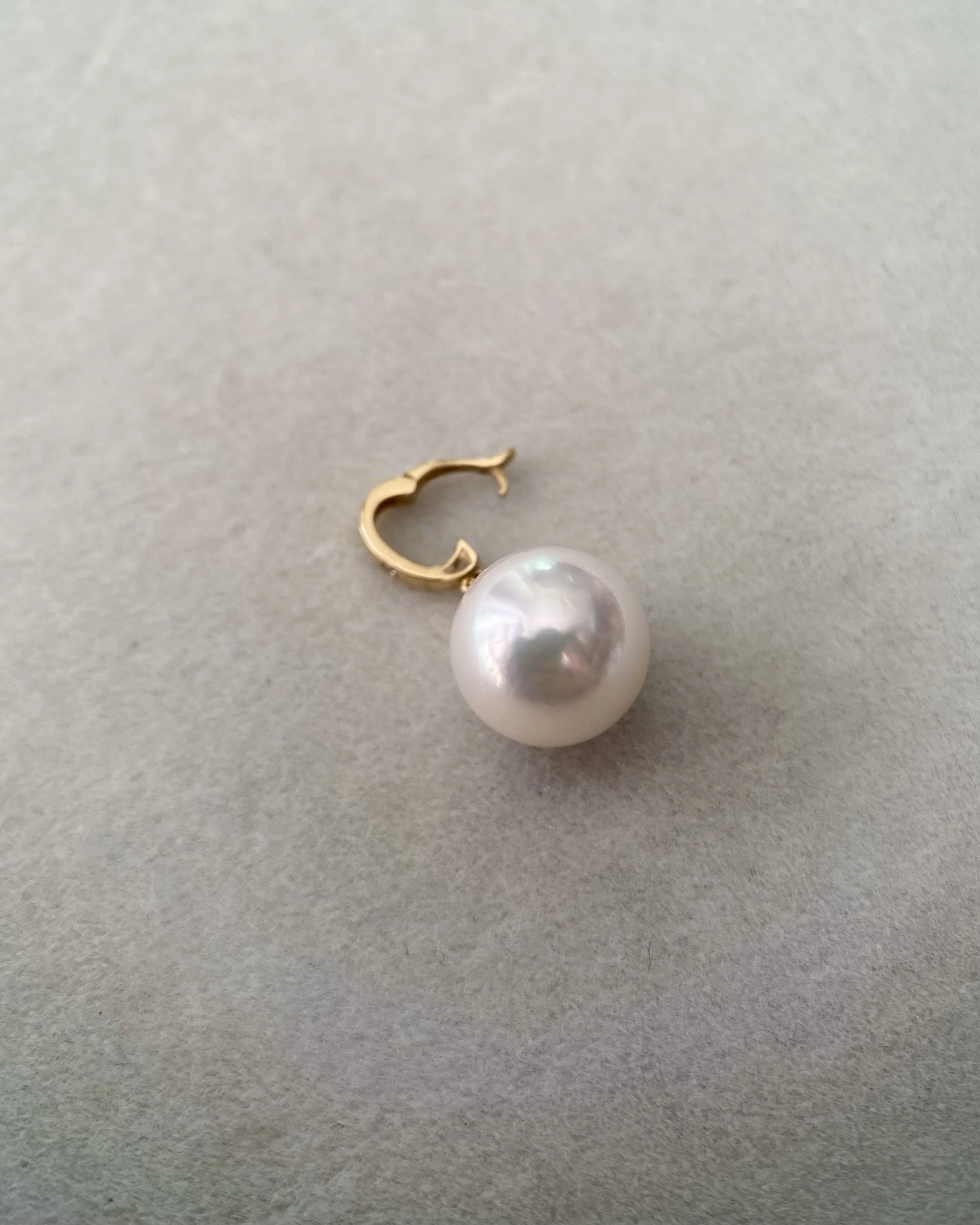 Rare 9.2mm Oversized Japanese White Akoya Pearl Pendant, Otsuki Pearl Origin, Pale Pink Overtone, Solid 18K Gold Open Clasp/D0.003CT Diamond Starlit Pearls