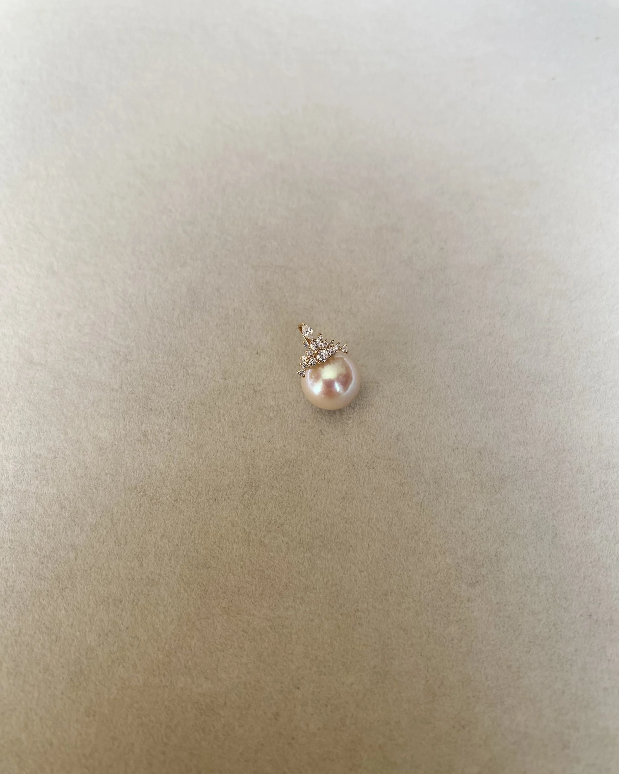 Rare 9.2mm Giant Japanese Natural Sakura Pink Koshimono Akoya Pearl Pendant, Tennyo-Quality, Solid 18K Gold Crown Setting Starlit Pearls