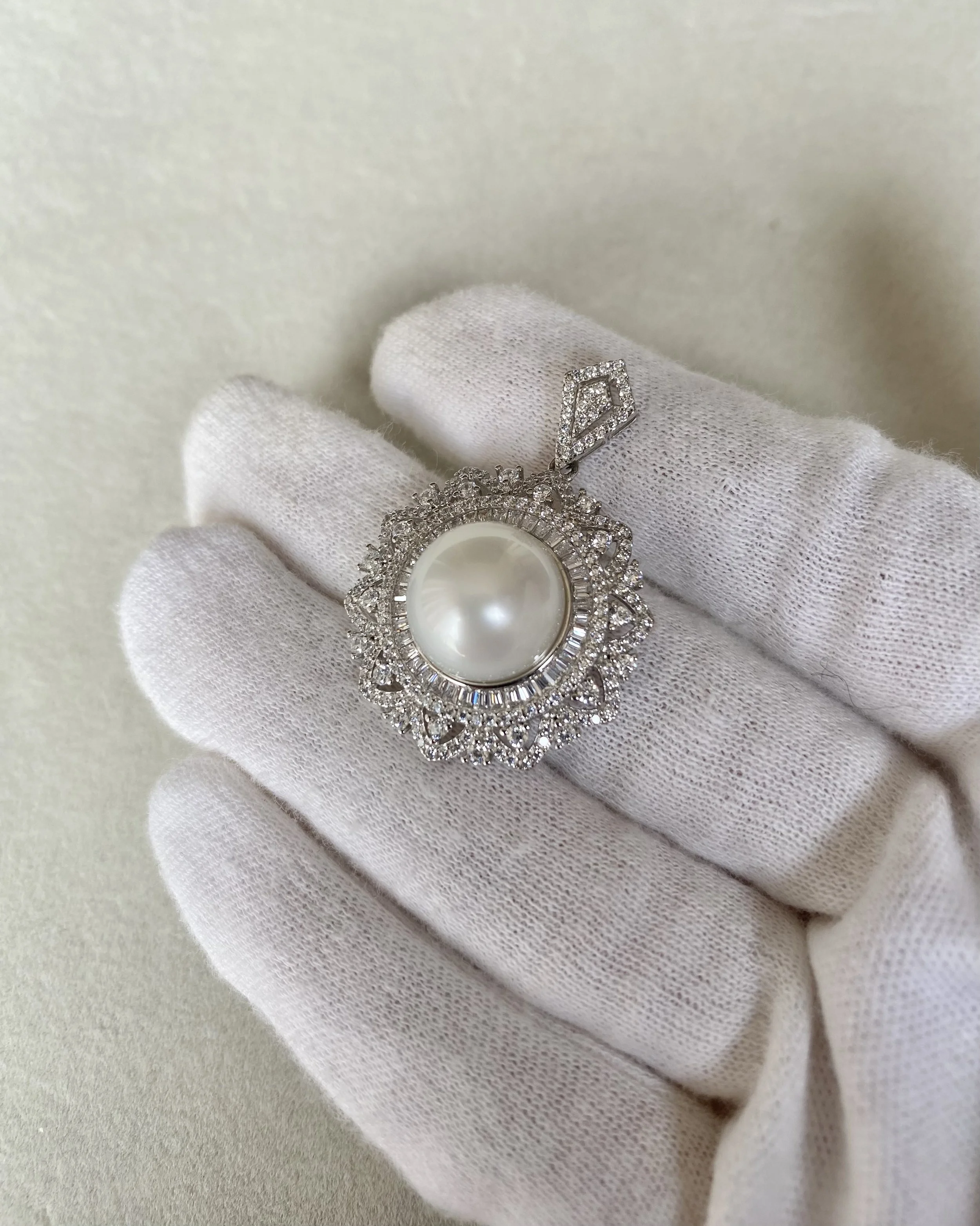 12.5–13mm White Australian South Sea Pearl Pendant, Court-Inspired Sparkling Pavé Halo Design in Italian-Made S925 Silver, Wedding Starlit Pearls