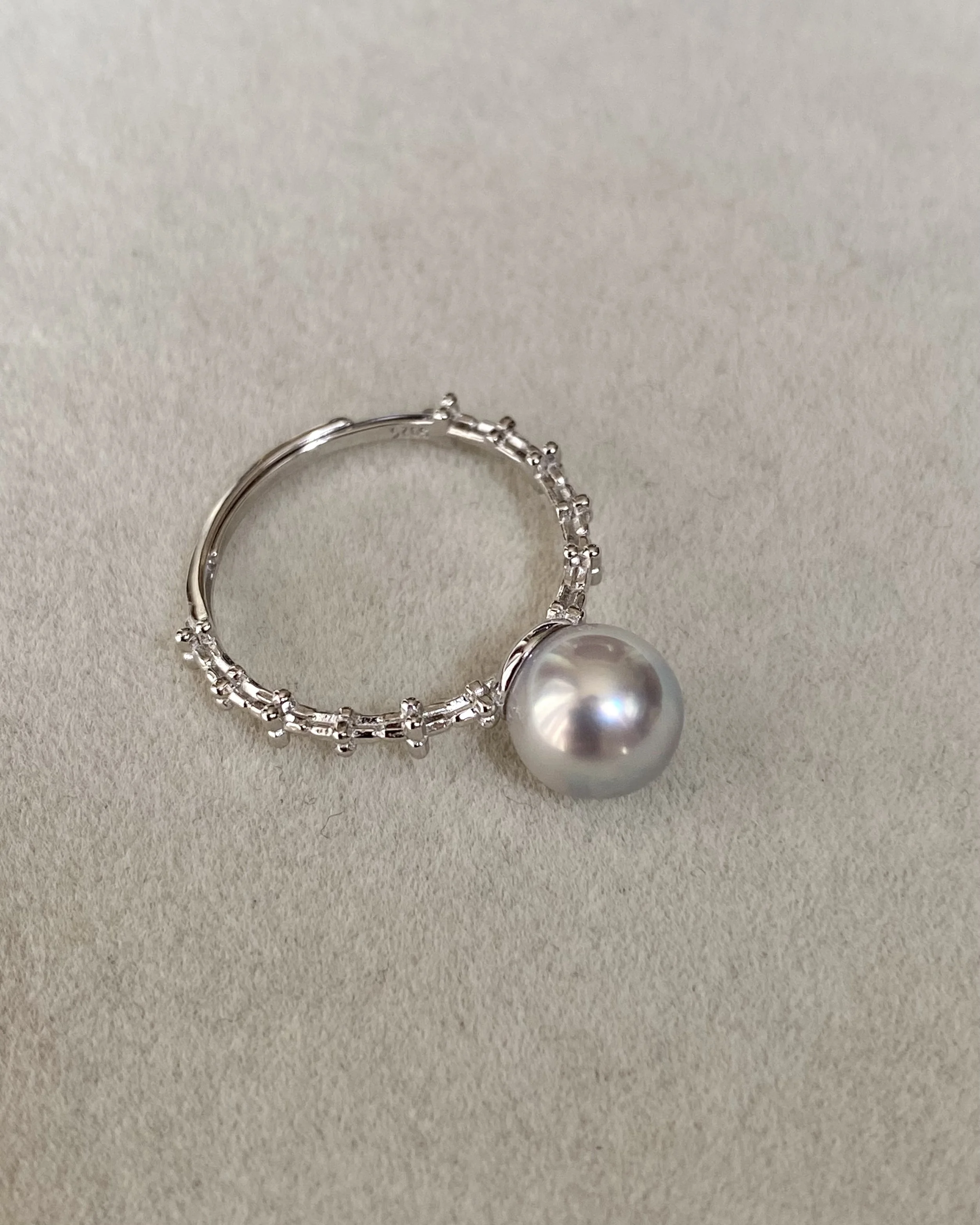 Exceptional 6A Mirror-Lustre Japanese Silver Grey Madama Akoya Pearl Ring 7.7mm, S925 Star-Cut Link Adjustable Band, Show Piece Starlit Pearls